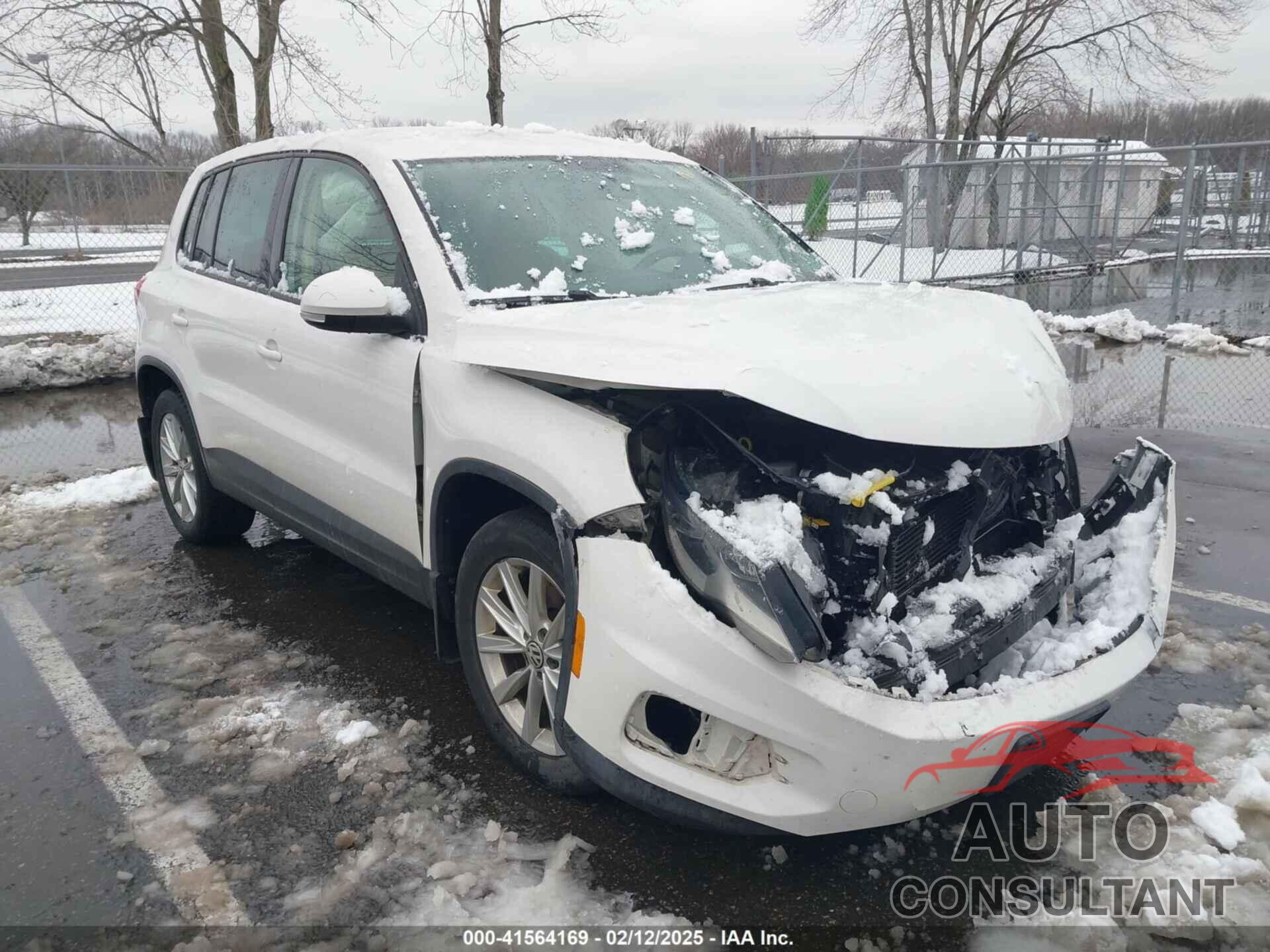 VOLKSWAGEN TIGUAN 2014 - WVGBV3AX4EW529023