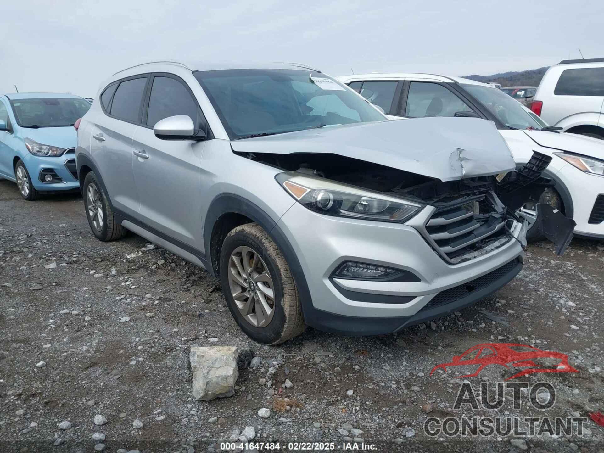 HYUNDAI TUCSON 2018 - KM8J33A40JU612056