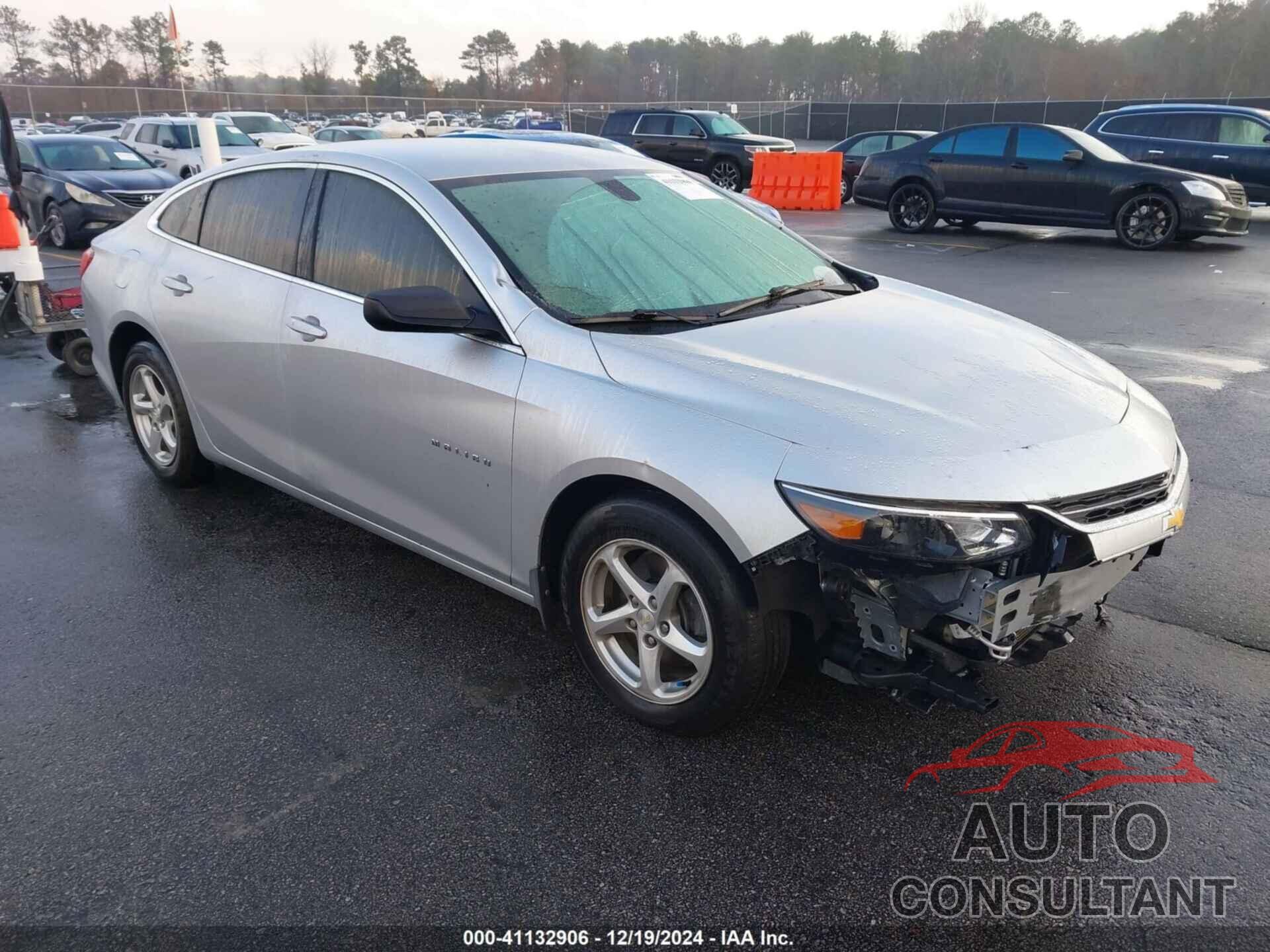 CHEVROLET MALIBU 2018 - 1G1ZB5ST5JF211224