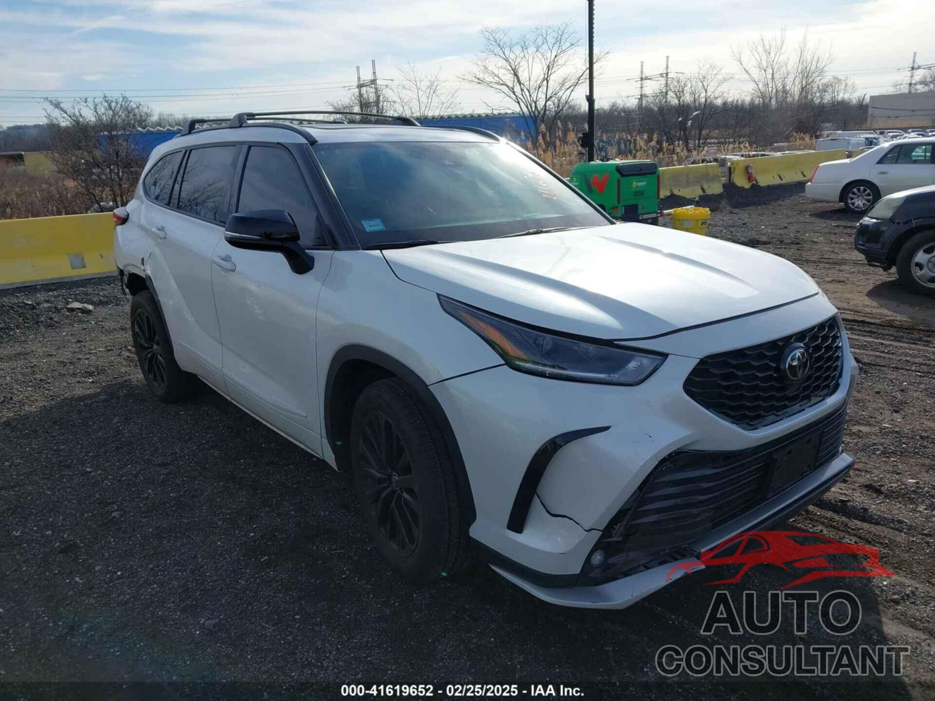 TOYOTA HIGHLANDER 2023 - 5TDKDRBH7PS001917