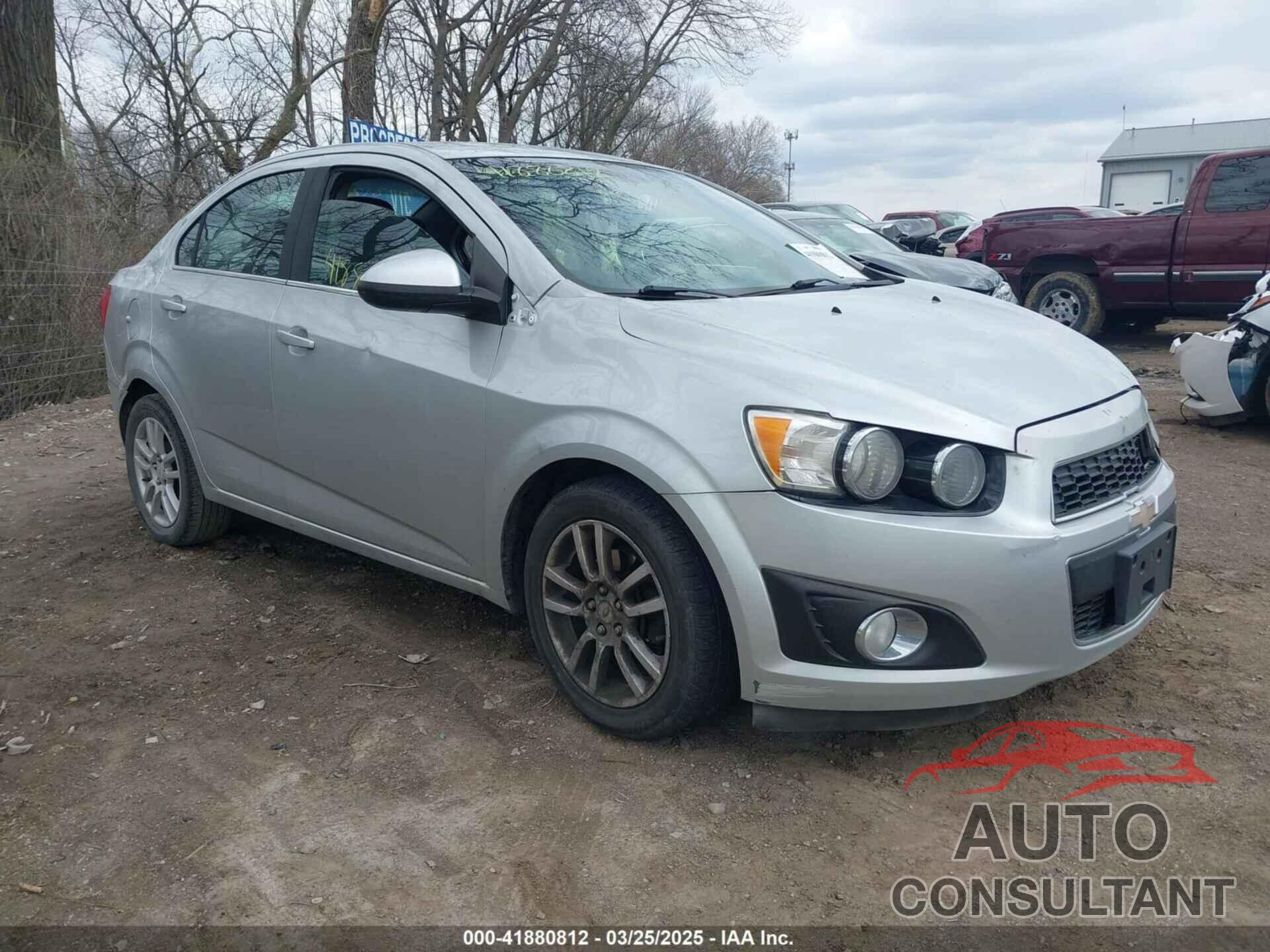 CHEVROLET SONIC 2012 - 1G1JC5SH1C4136526
