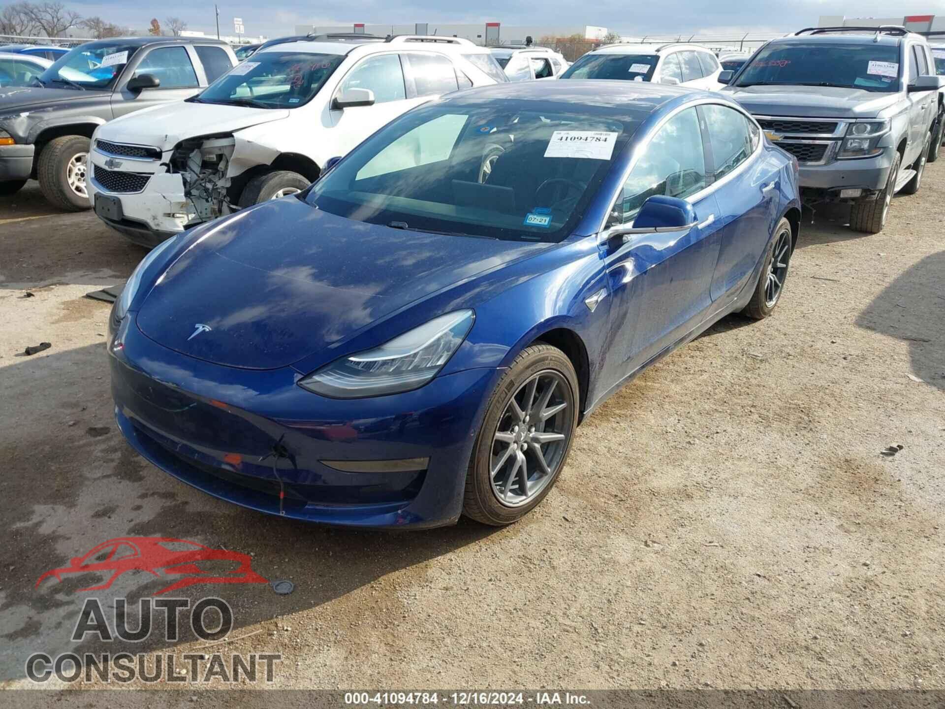 TESLA MODEL 3 2018 - 5YJ3E1EB2JF105317