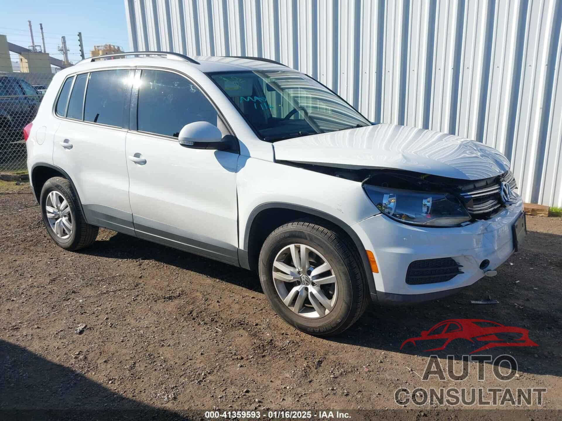 VOLKSWAGEN TIGUAN 2015 - WVGAV7AX3FW529549