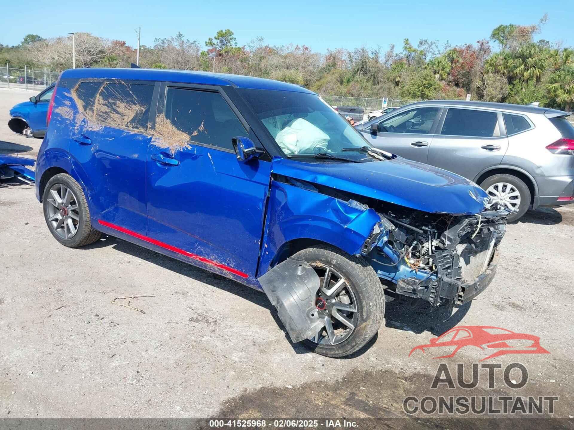 KIA SOUL 2022 - KNDJ63AUXN7803841