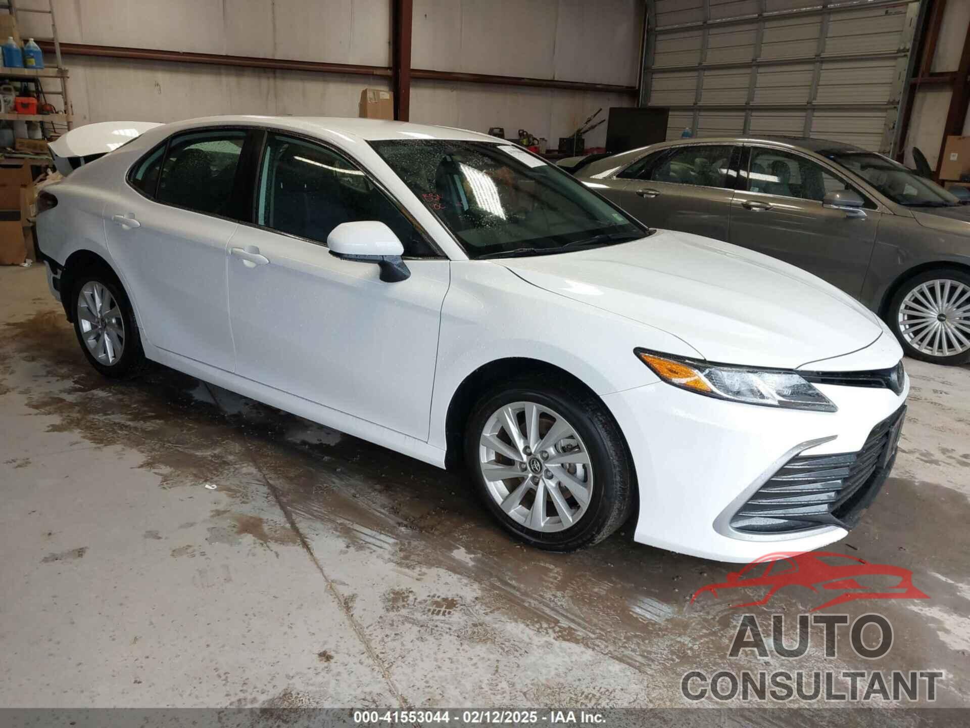 TOYOTA CAMRY 2024 - 4T1C11AK8RU865087