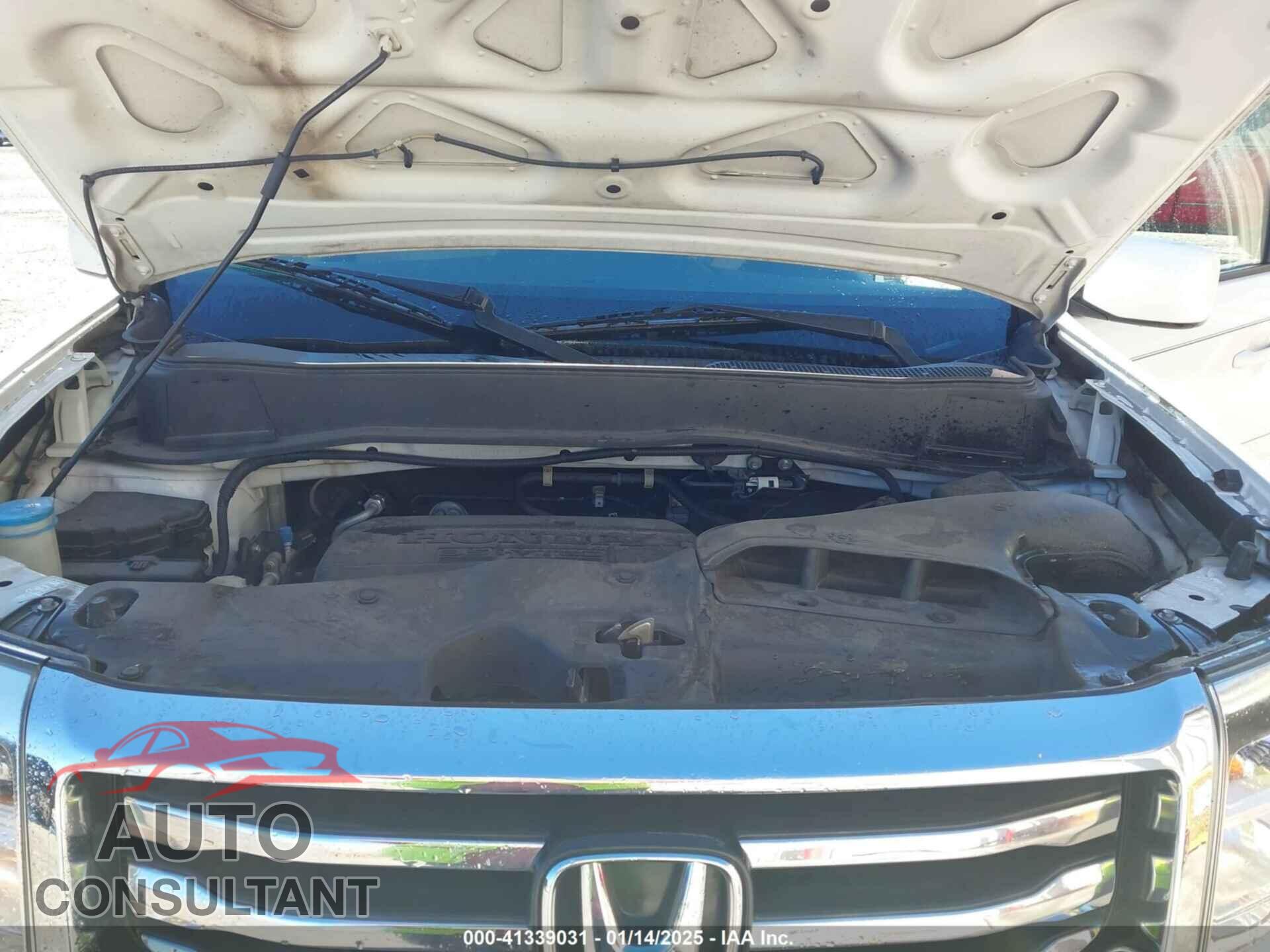 HONDA PILOT 2013 - 5FNYF3H57DB044331