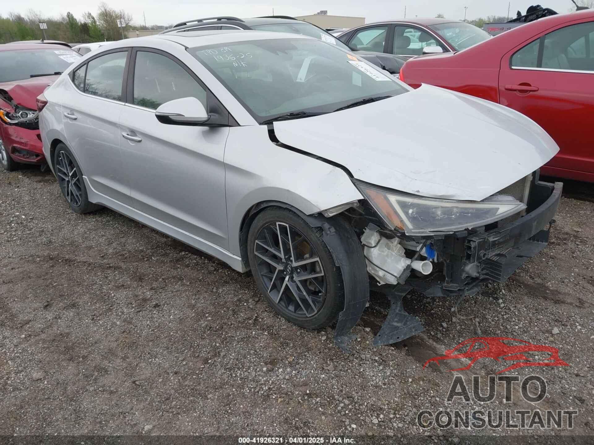 HYUNDAI ELANTRA 2019 - KMHD04LB8KU819464