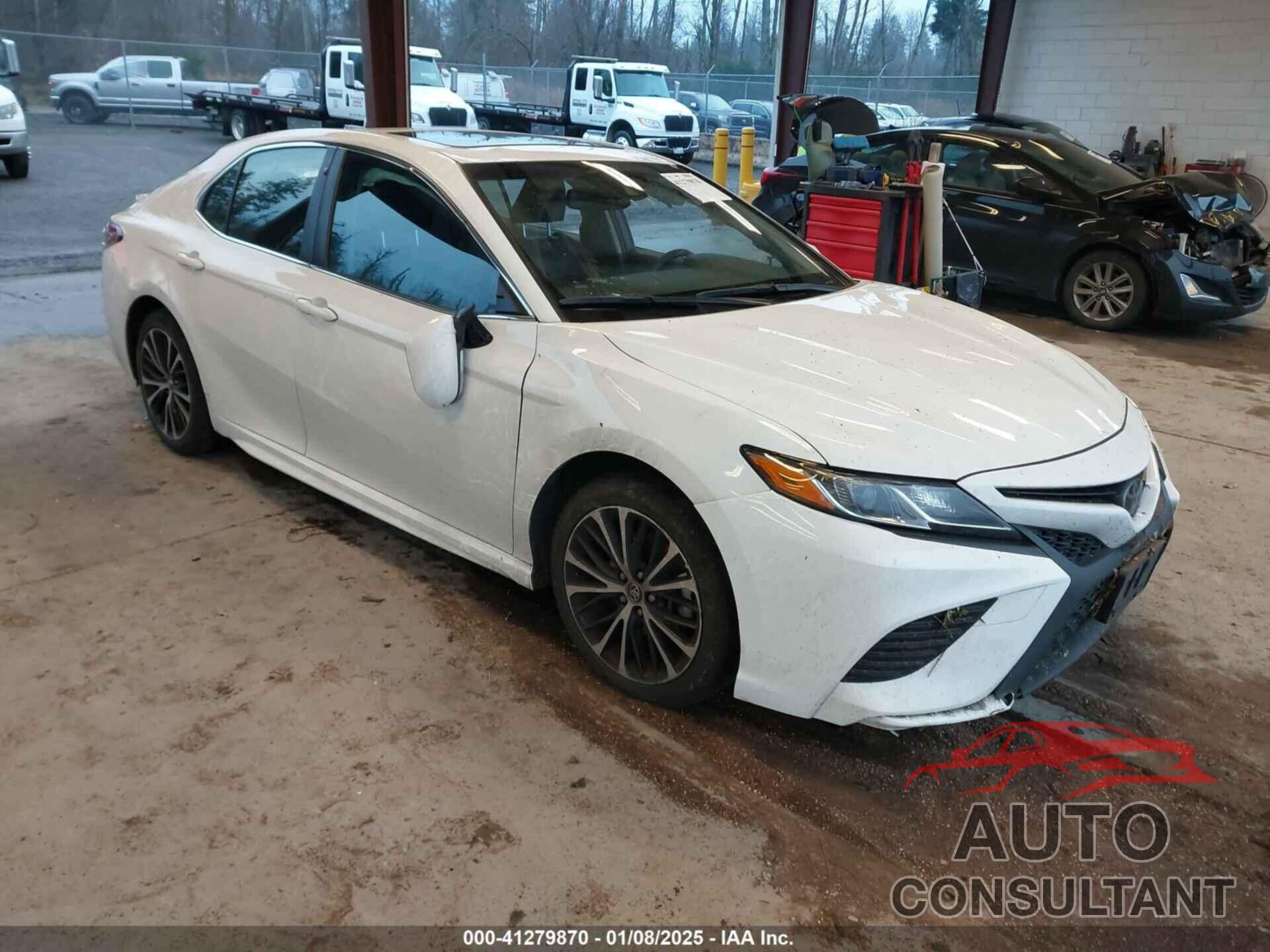 TOYOTA CAMRY 2018 - JTNB11HK1J3026166