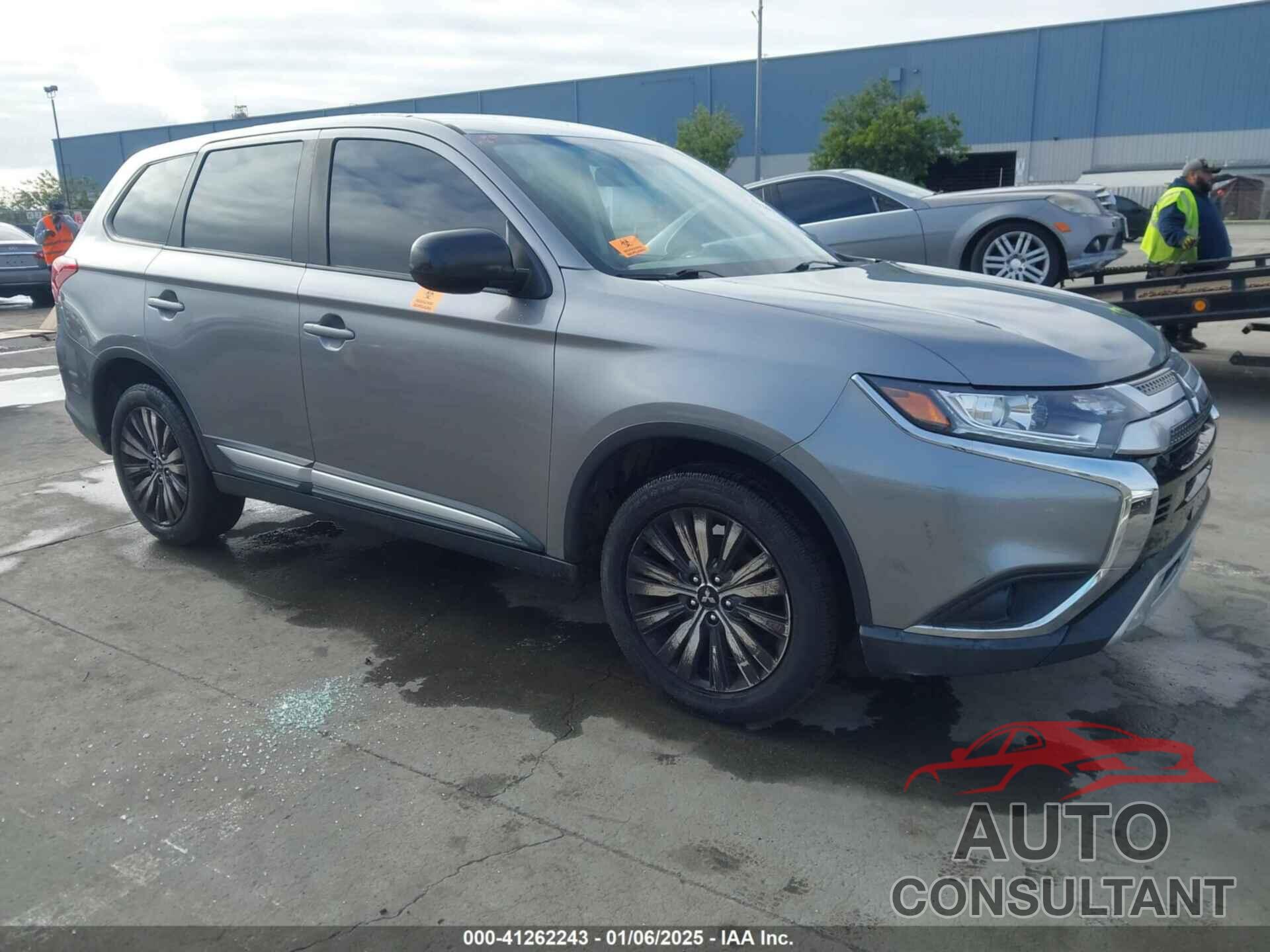 MITSUBISHI OUTLANDER 2019 - JA4AD2A36KZ014460