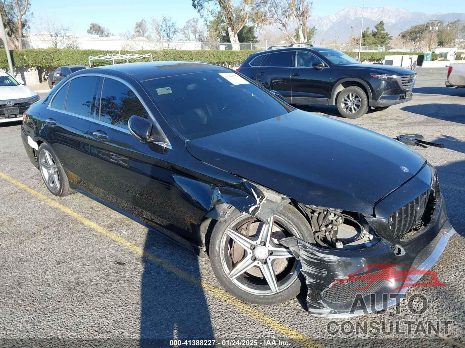 MERCEDES-BENZ C 300 2016 - 55SWF4KB9GU104415