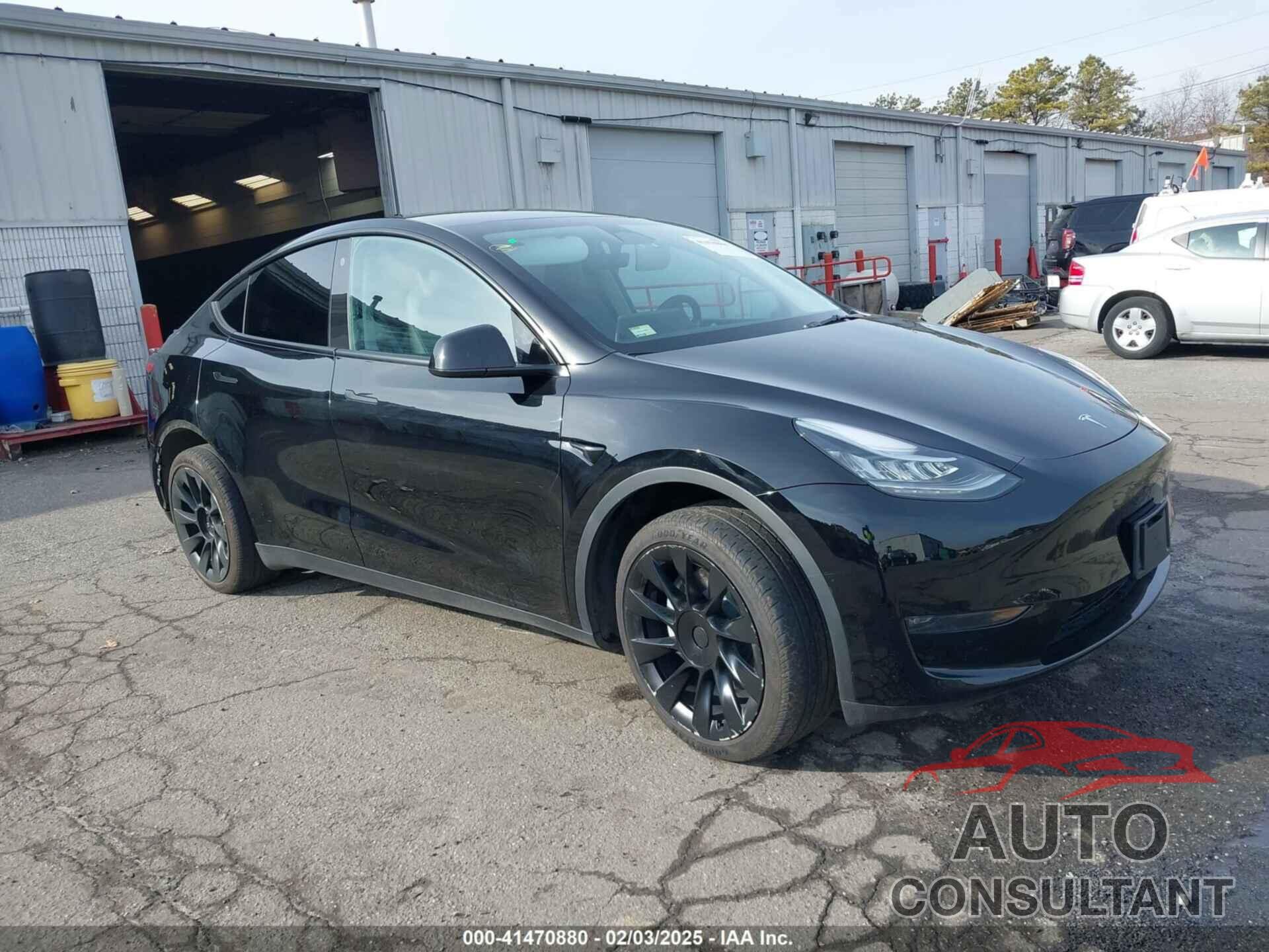 TESLA MODEL Y 2023 - 7SAYGDEE8PA127763