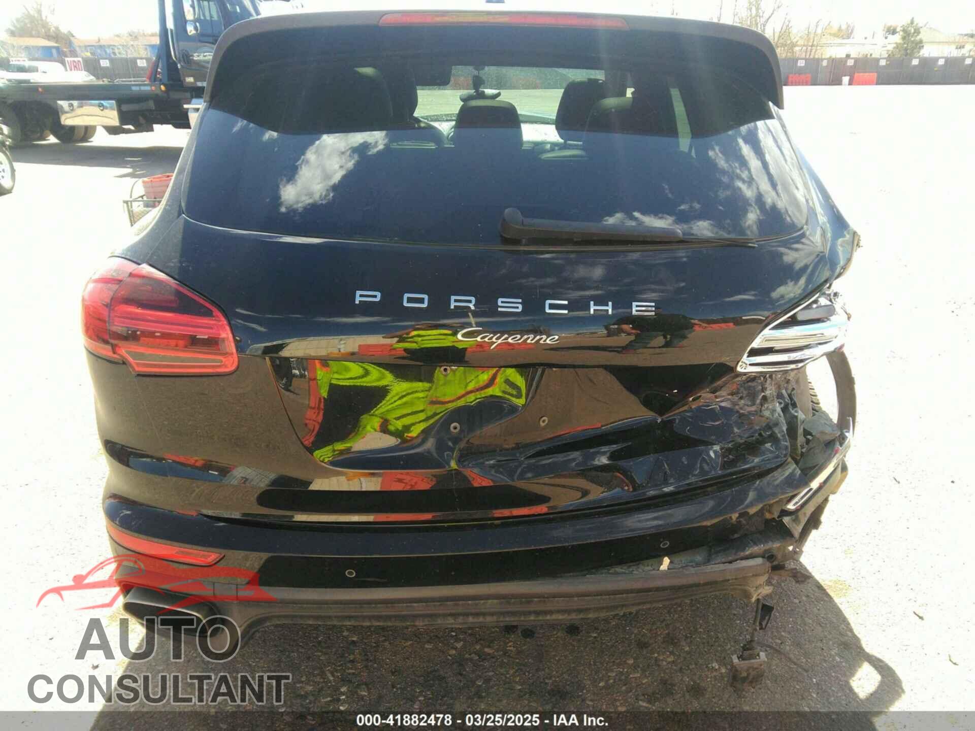 PORSCHE CAYENNE 2017 - WP1AA2A24HKA84898
