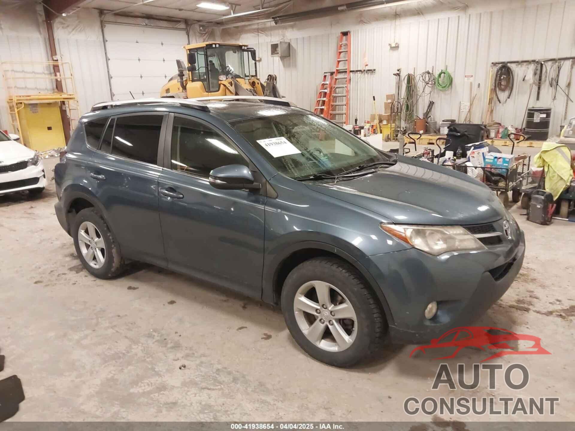 TOYOTA RAV4 2013 - JTMRFREV9DD019725
