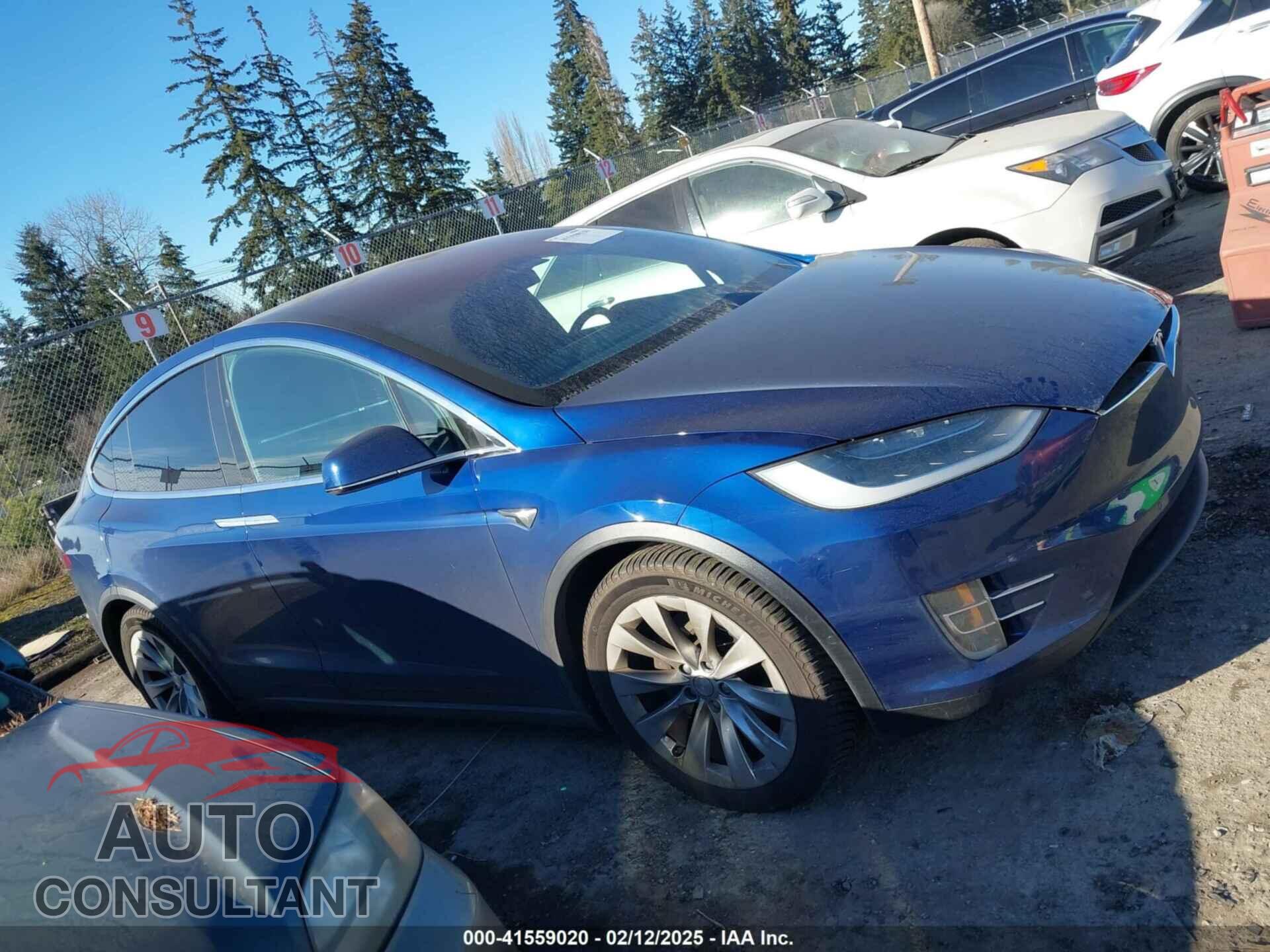 TESLA MODEL X 2017 - 5YJXCBE21HF076514