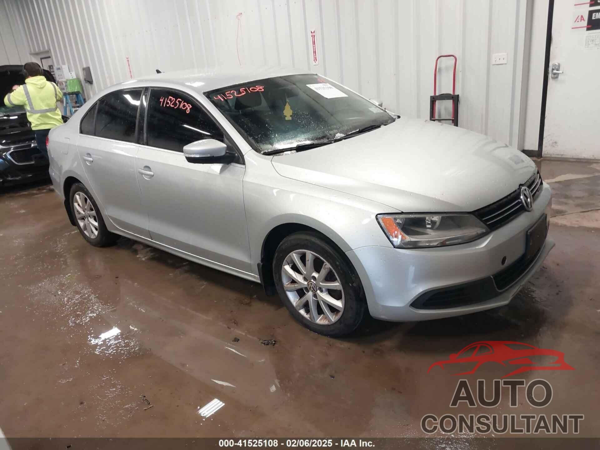 VOLKSWAGEN JETTA 2013 - 3VWDP7AJ5DM372382