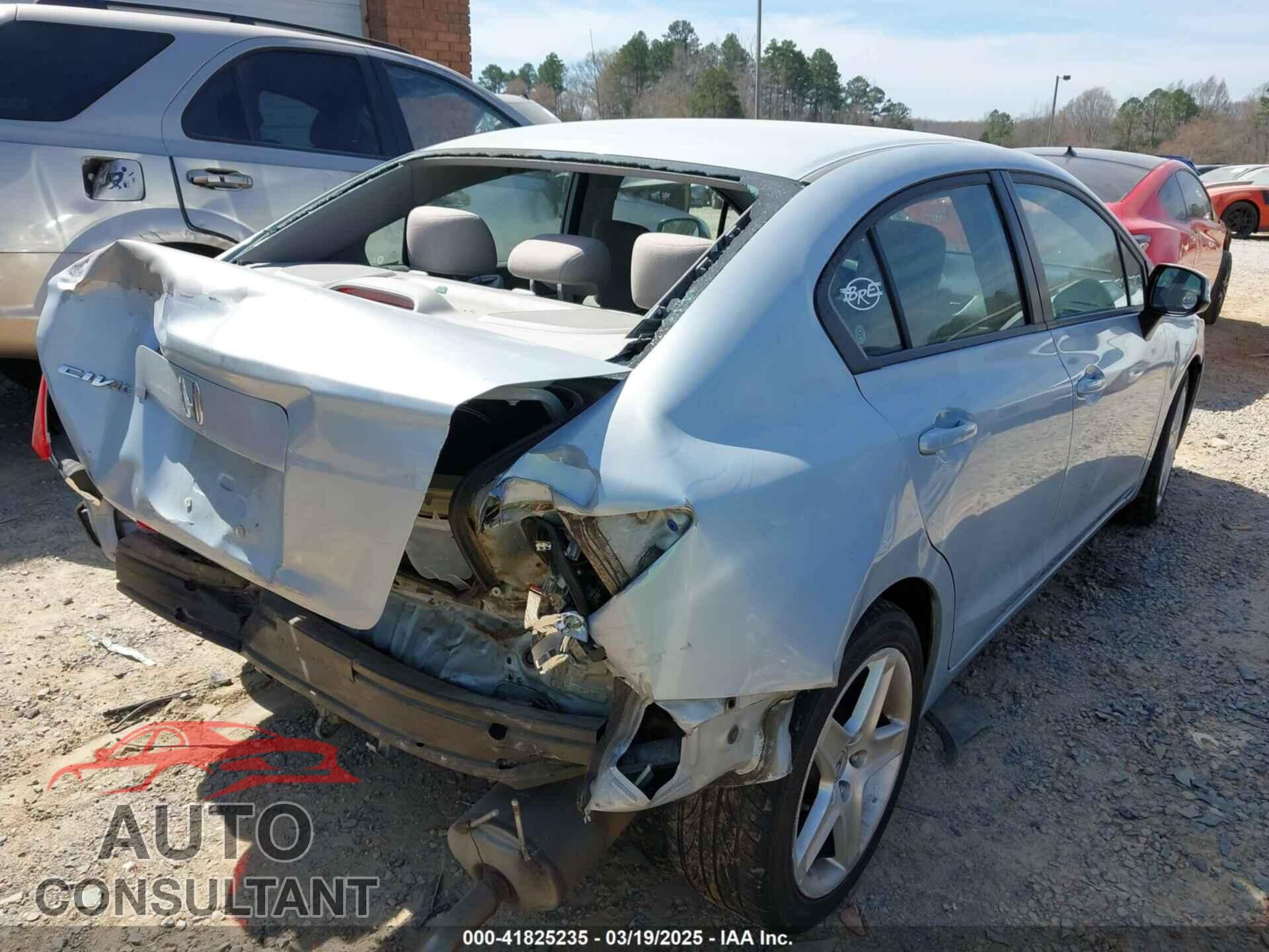 HONDA CIVIC 2012 - 2HGFB2F56CH551327