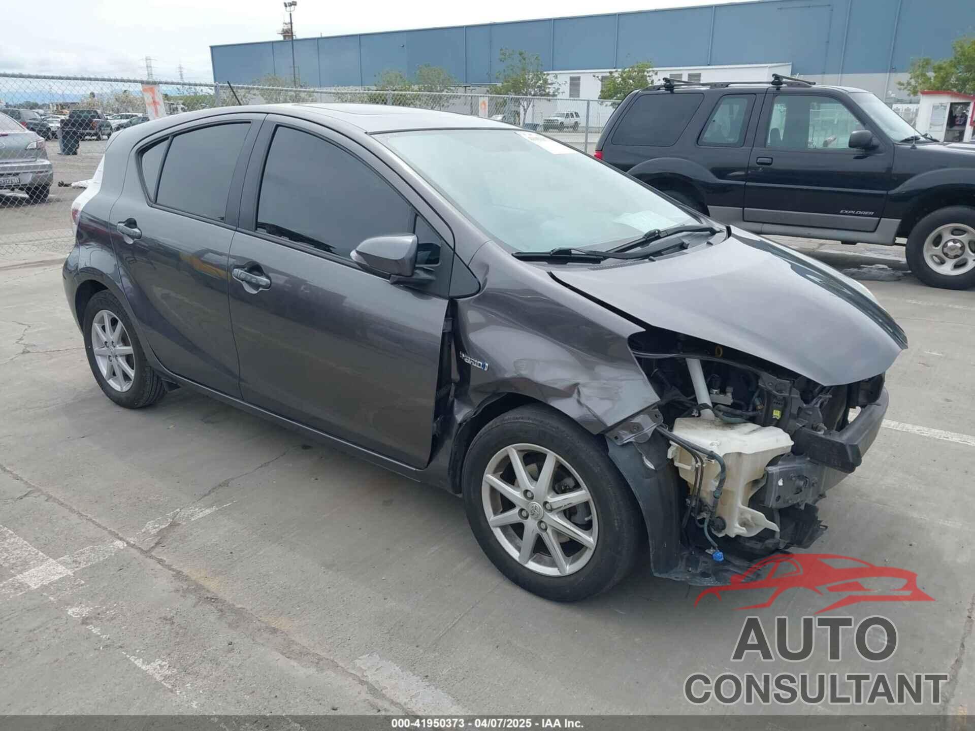 TOYOTA PRIUS C 2013 - JTDKDTB34D1047568