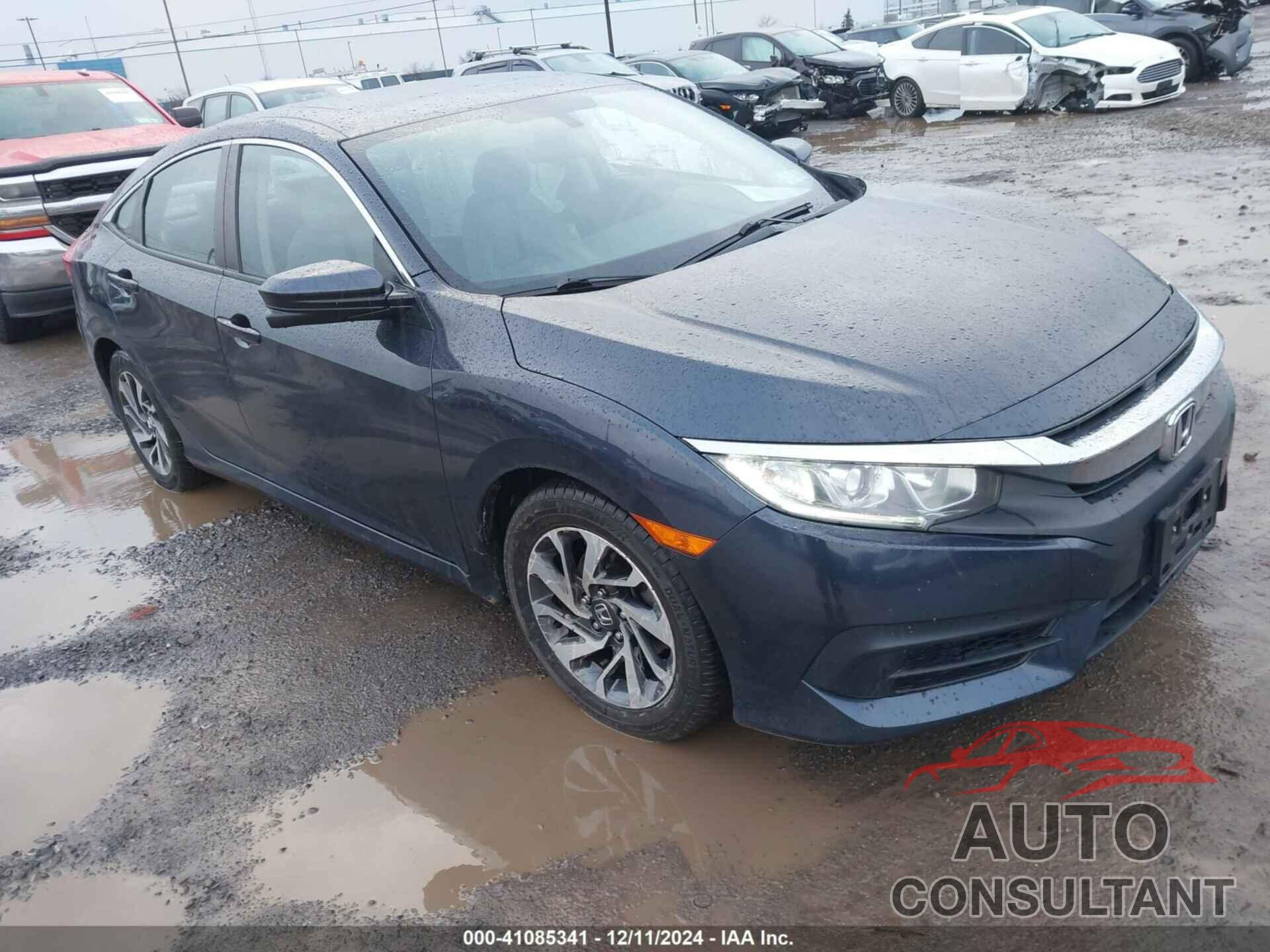 HONDA CIVIC 2018 - 2HGFC2F76JH516055