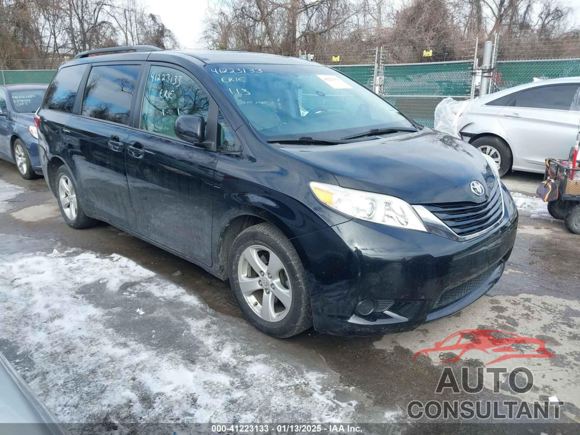 TOYOTA SIENNA 2017 - 5TDKZ3DC9HS874442