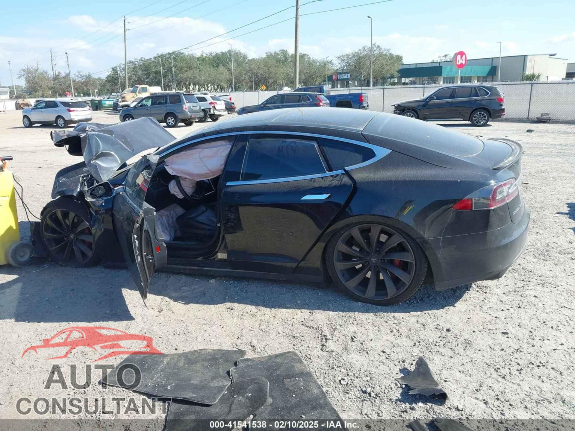 TESLA MODEL S 2015 - 5YJSA4V45FF097442