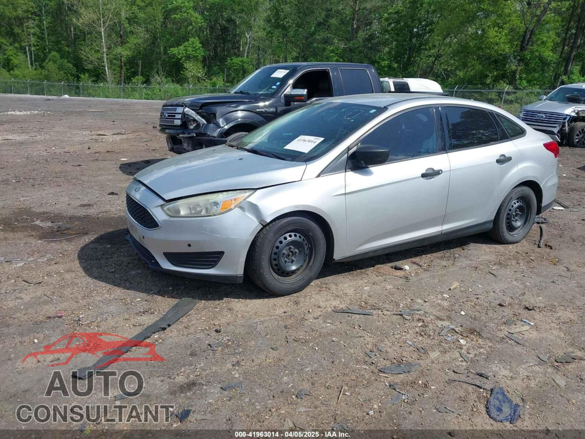 FORD FOCUS 2016 - 1FADP3E25GL302195