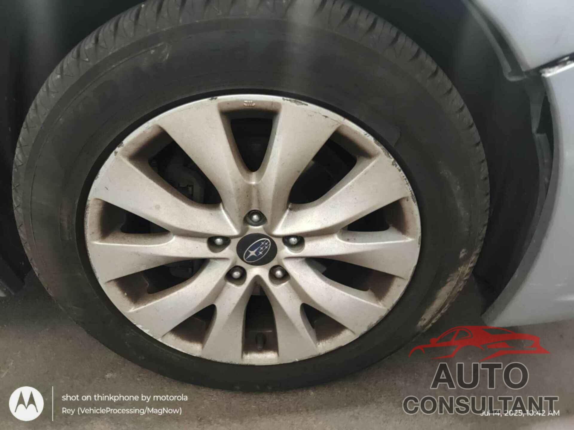 SUBARU LEGACY 2017 - 4S3BNAF65H3065223