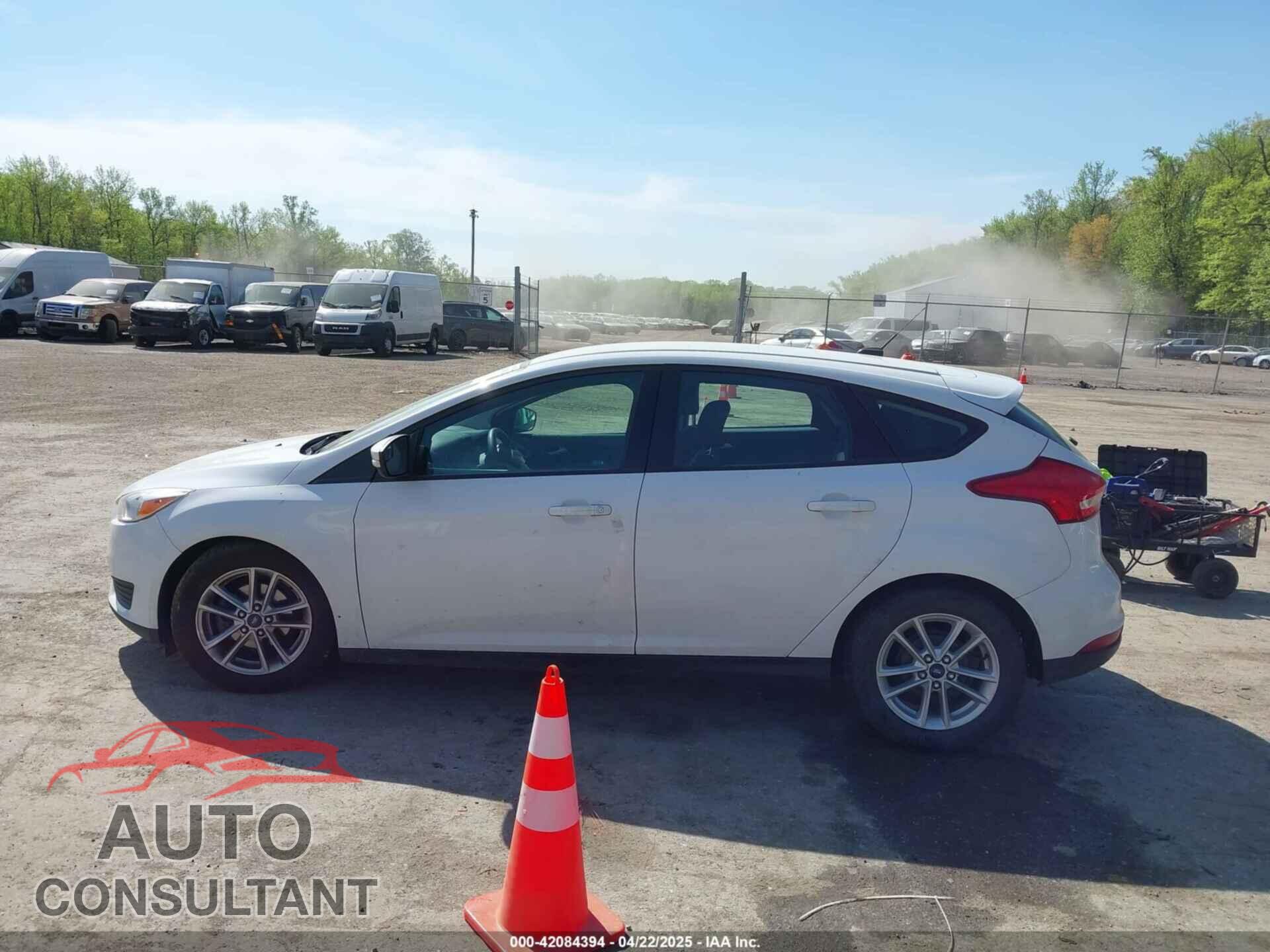 FORD FOCUS 2017 - 1FADP3K2XHL332010