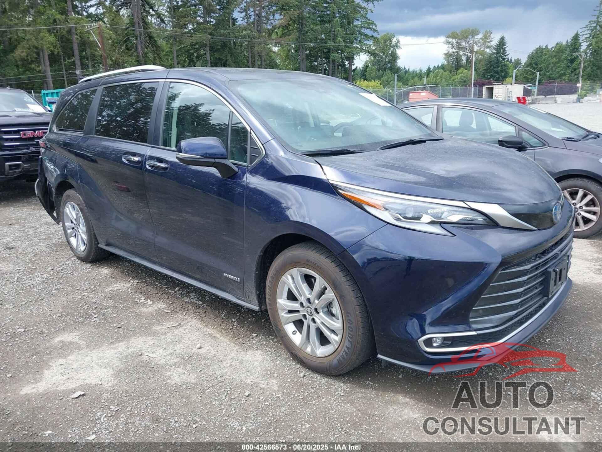 TOYOTA SIENNA 2021 - 5TDESKFC8MS033098
