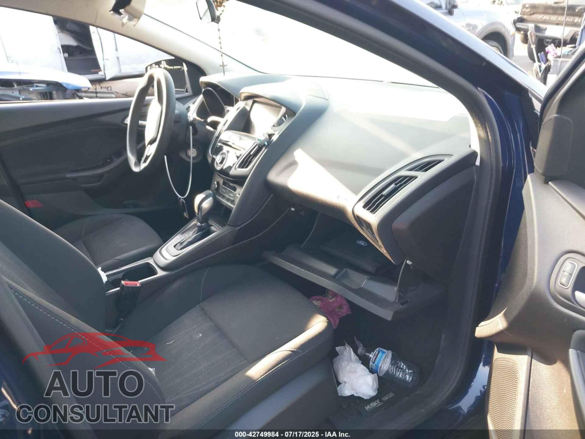 FORD FOCUS 2017 - 1FADP3M2XHL258164