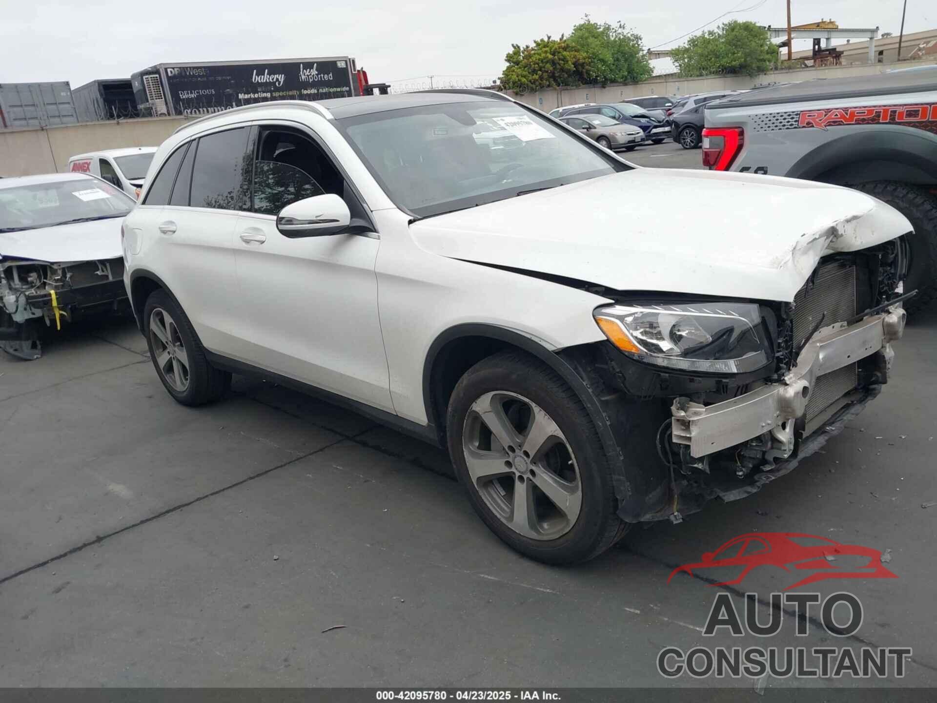 MERCEDES-BENZ GLC 300 2016 - WDC0G4JBXGF072408