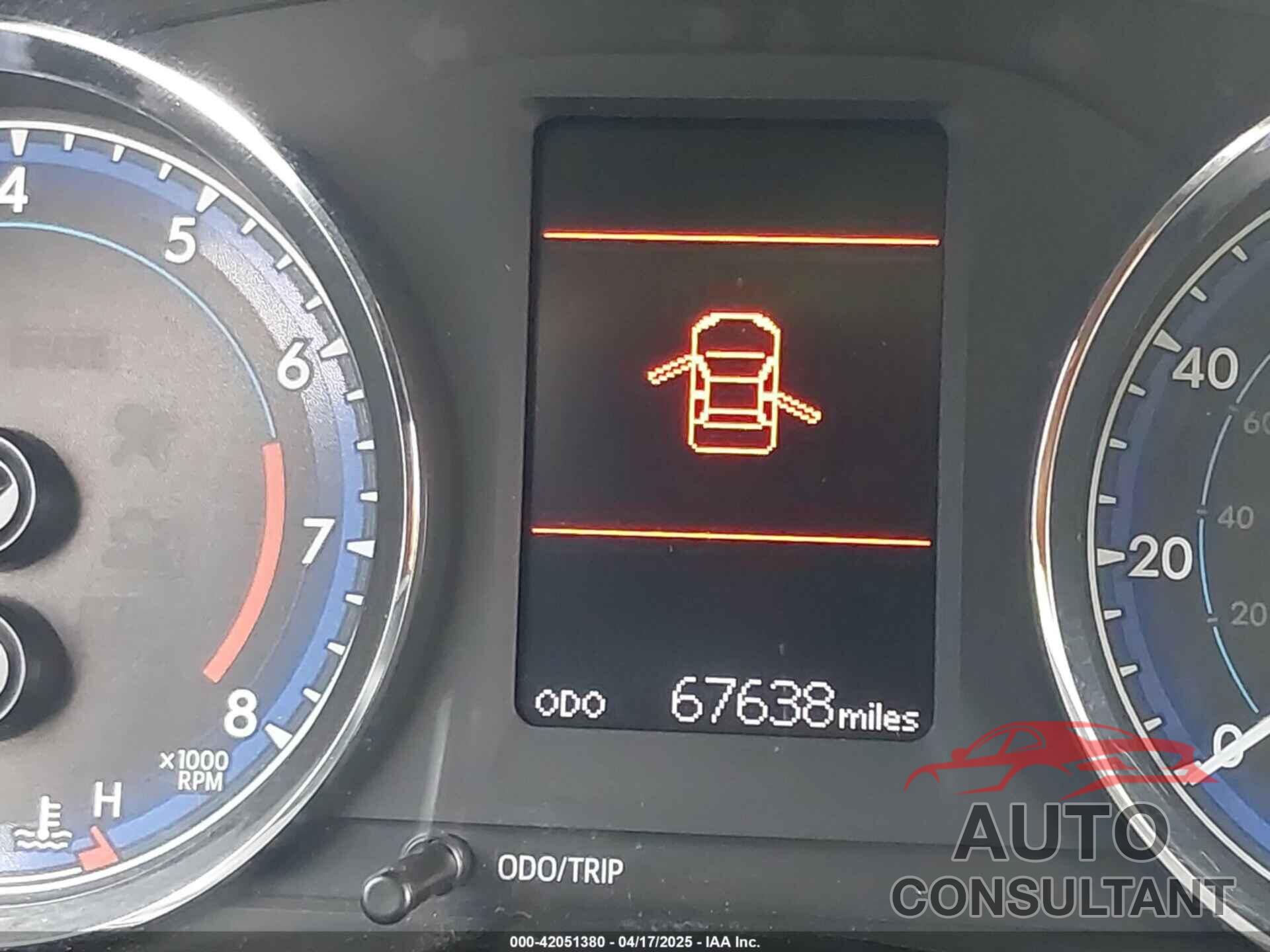 TOYOTA COROLLA 2017 - 5YFBURHE2HP699568