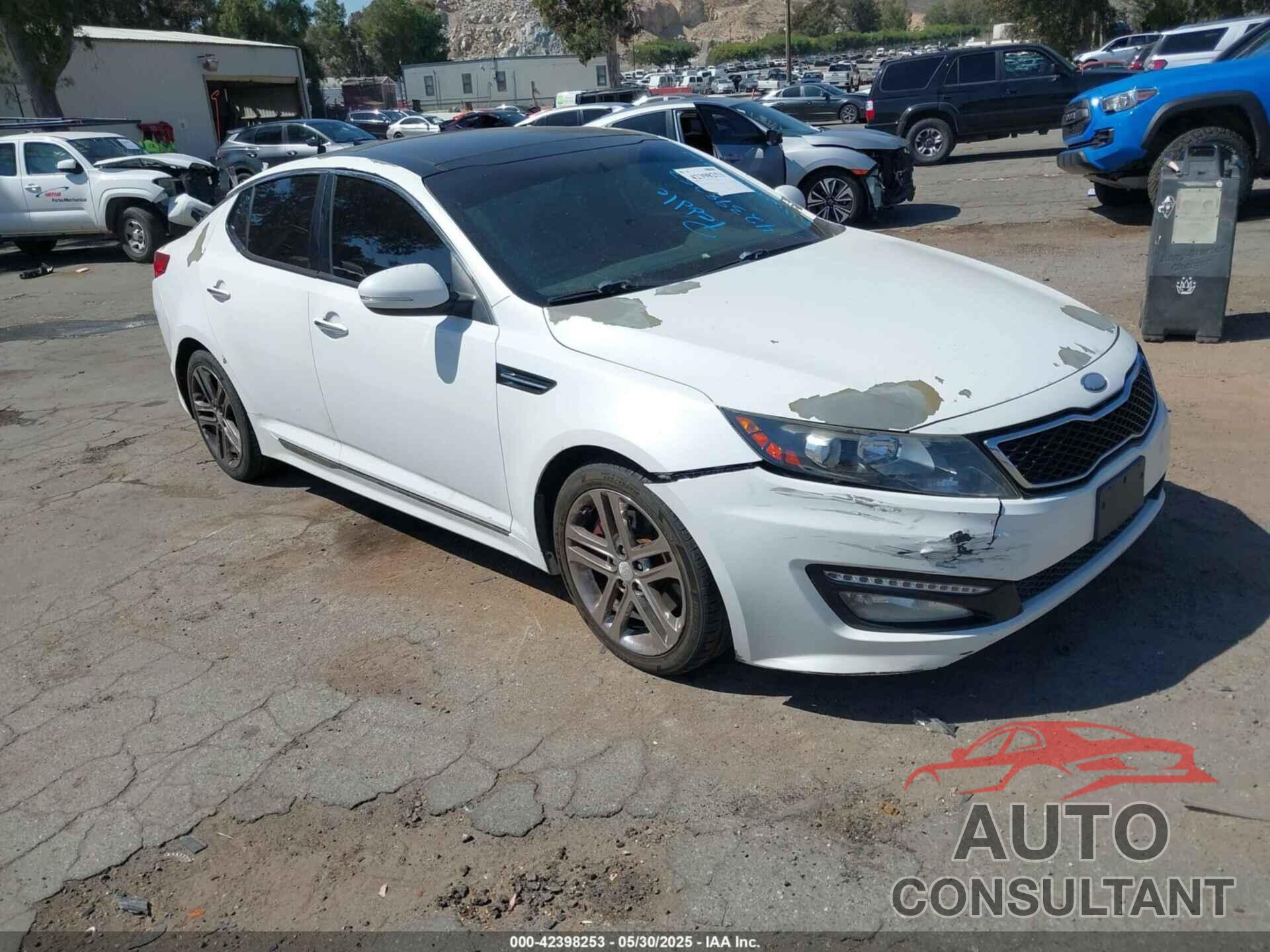 KIA OPTIMA 2013 - 5XXGR4A68DG233739