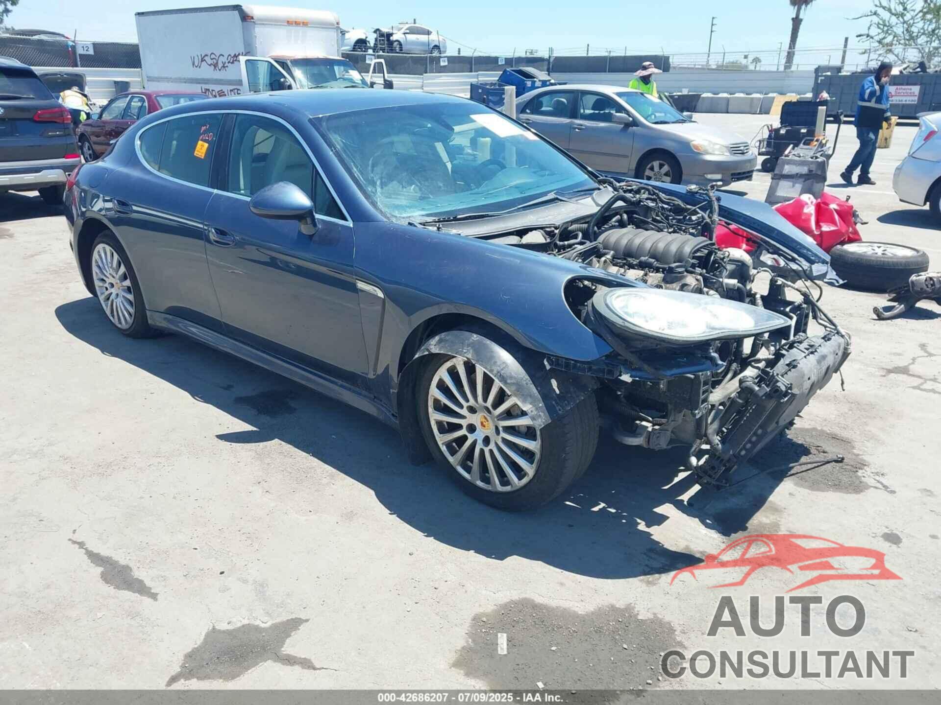 PORSCHE PANAMERA 2010 - WP0AB2A76AL061570