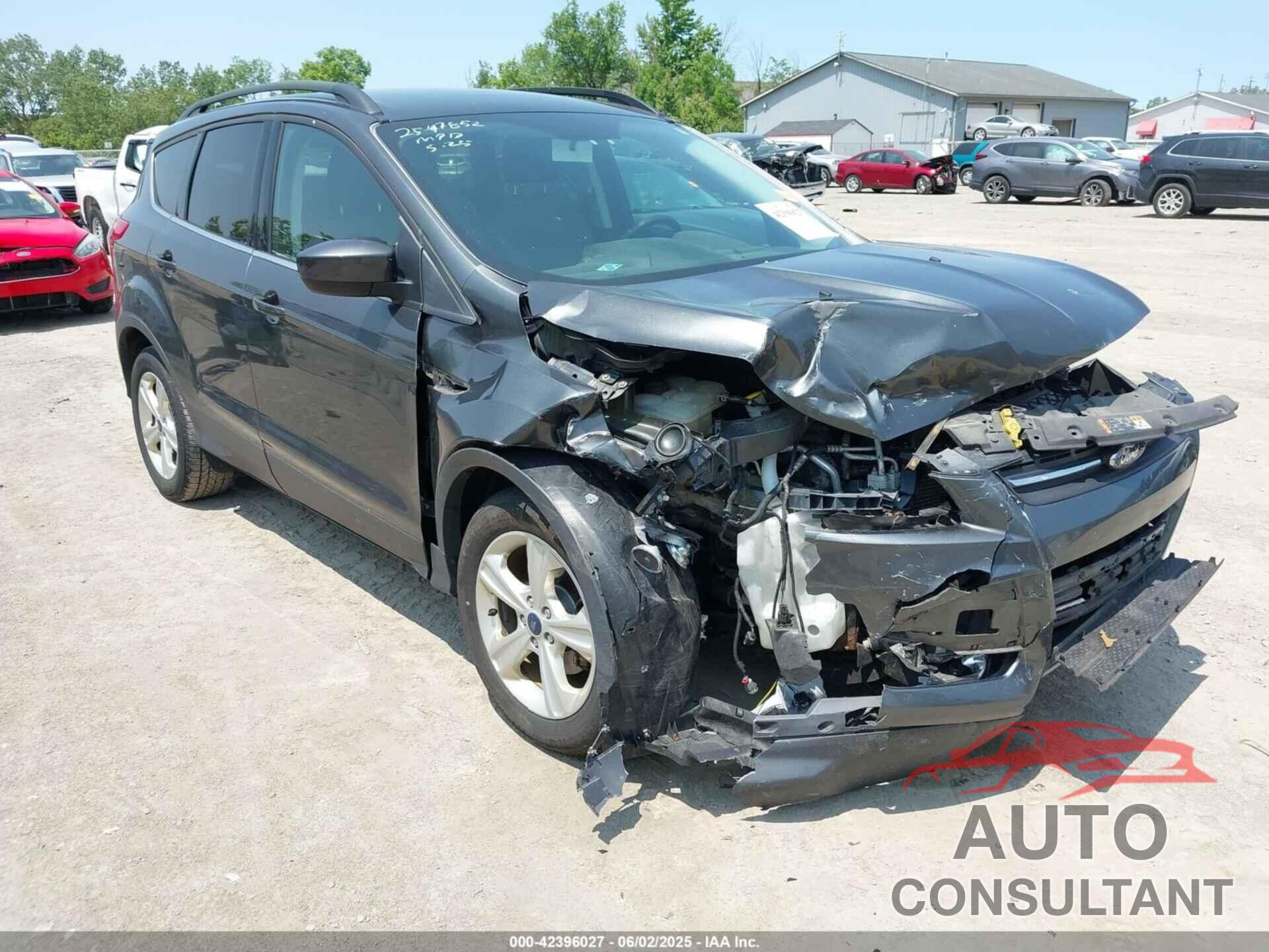 FORD ESCAPE 2016 - 1FMCU0GX1GUB92838