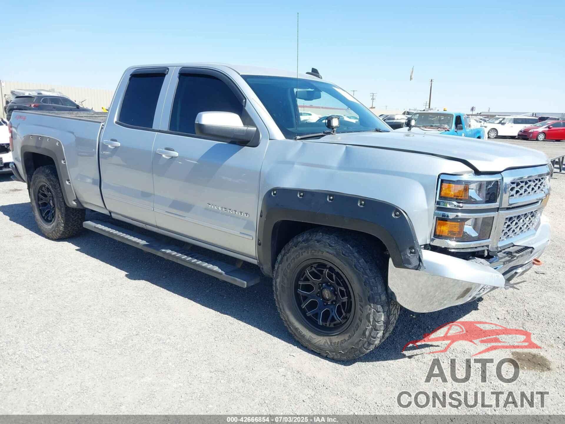 CHEVROLET SILVERADO 1500 2015 - 1GCVKREC5FZ321124