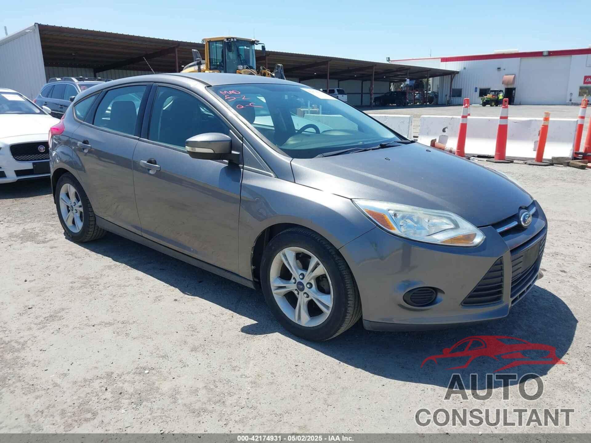 FORD FOCUS 2014 - 1FADP3K27EL461821