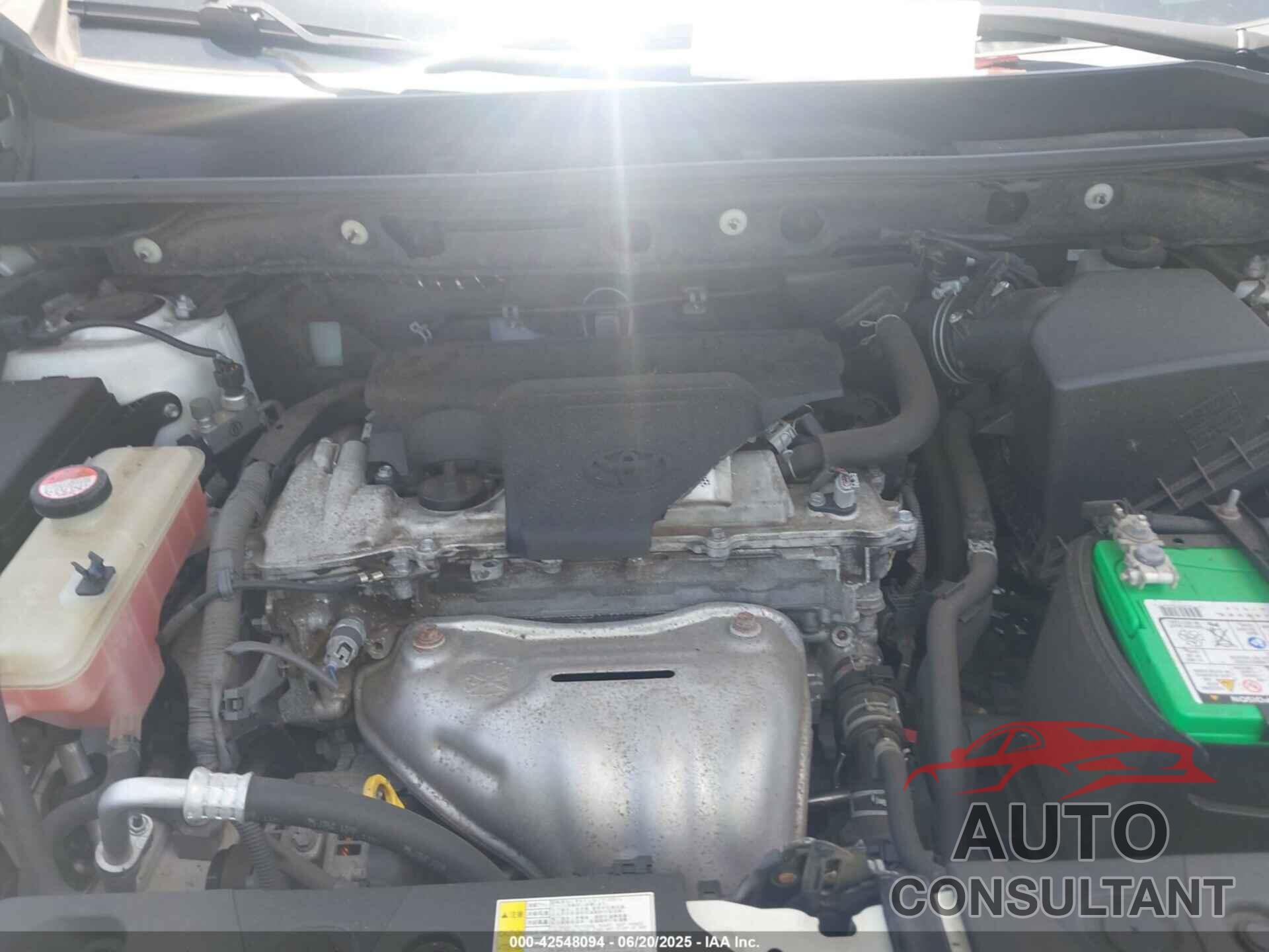 TOYOTA RAV4 2016 - JTMRFREV0GJ073114