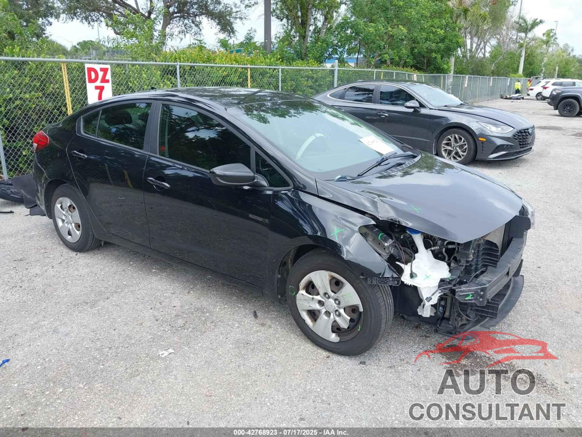 KIA FORTE 2017 - 3KPFK4A76HE145621
