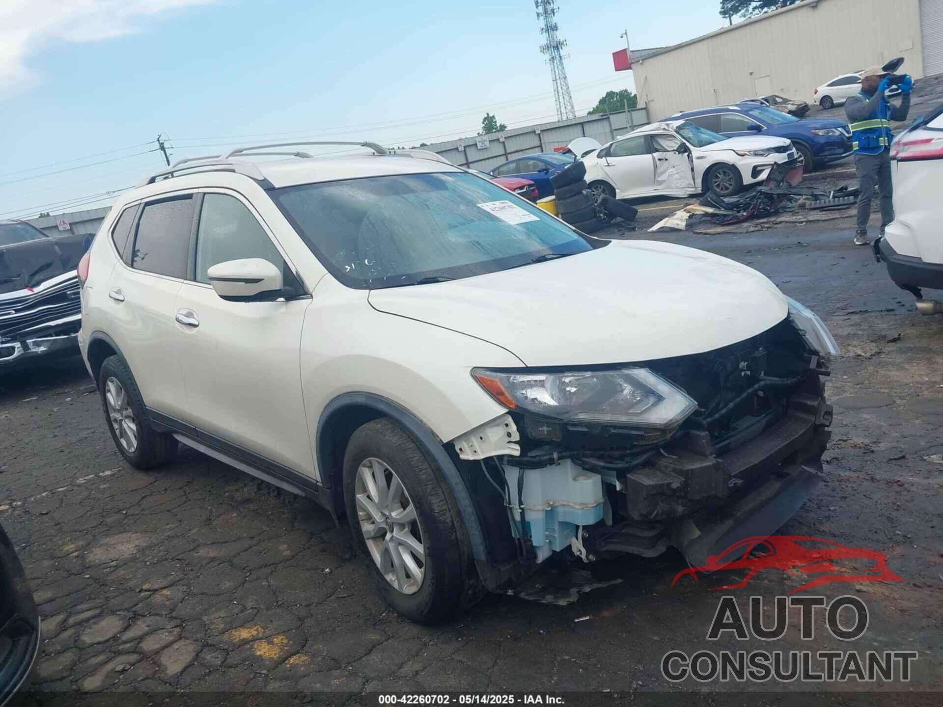 NISSAN ROGUE 2018 - JN8AT2MT6JW455904