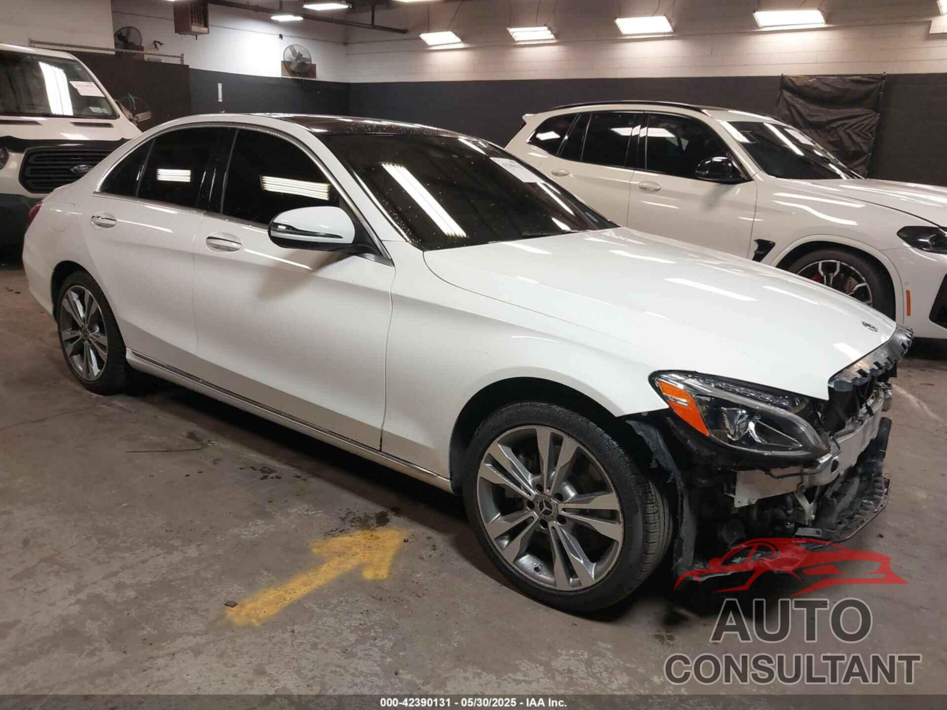 MERCEDES-BENZ C 300 2018 - 55SWF4KB9JU251390