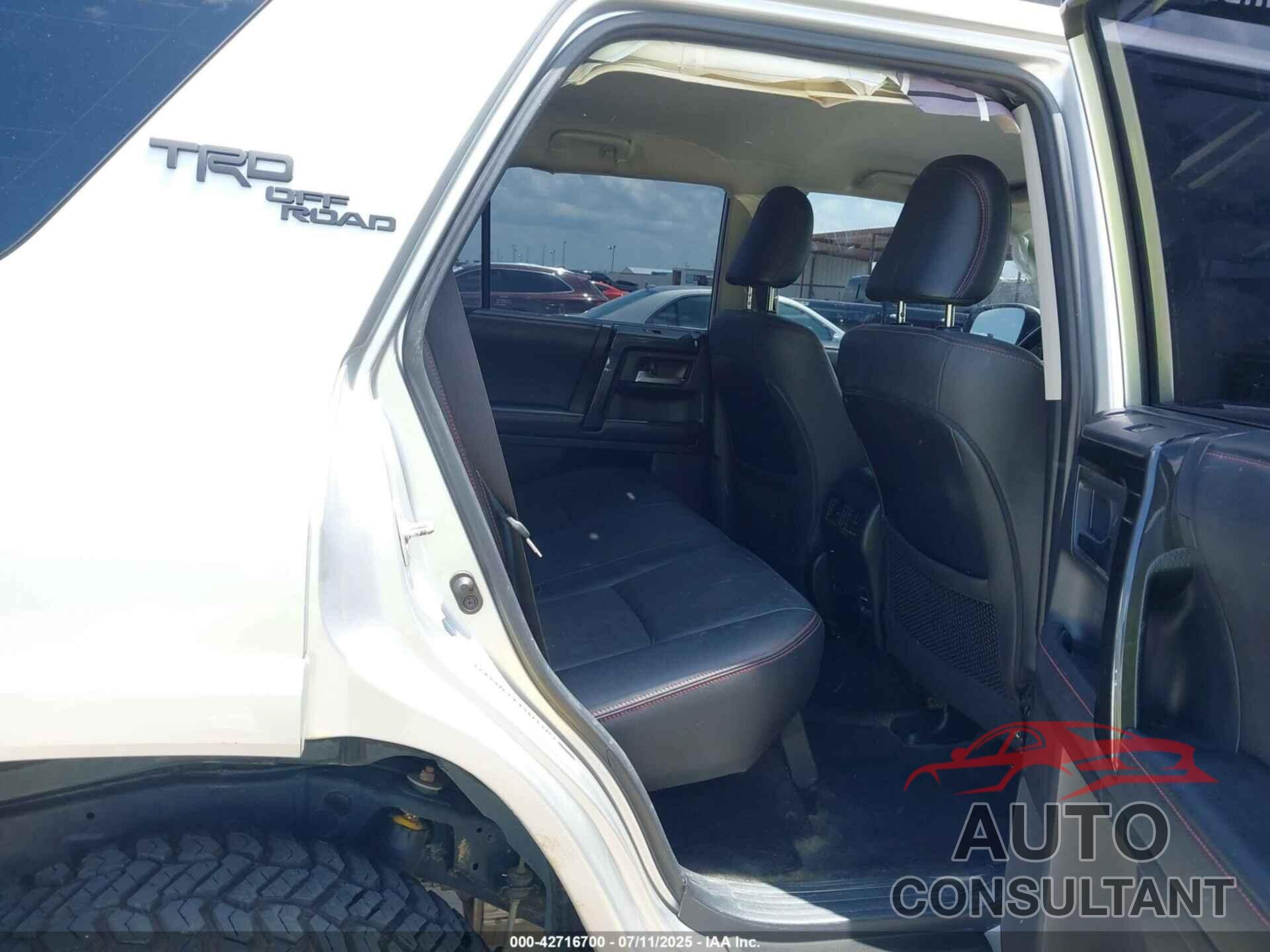 TOYOTA 4RUNNER 2019 - JTEBU5JR7K5663235