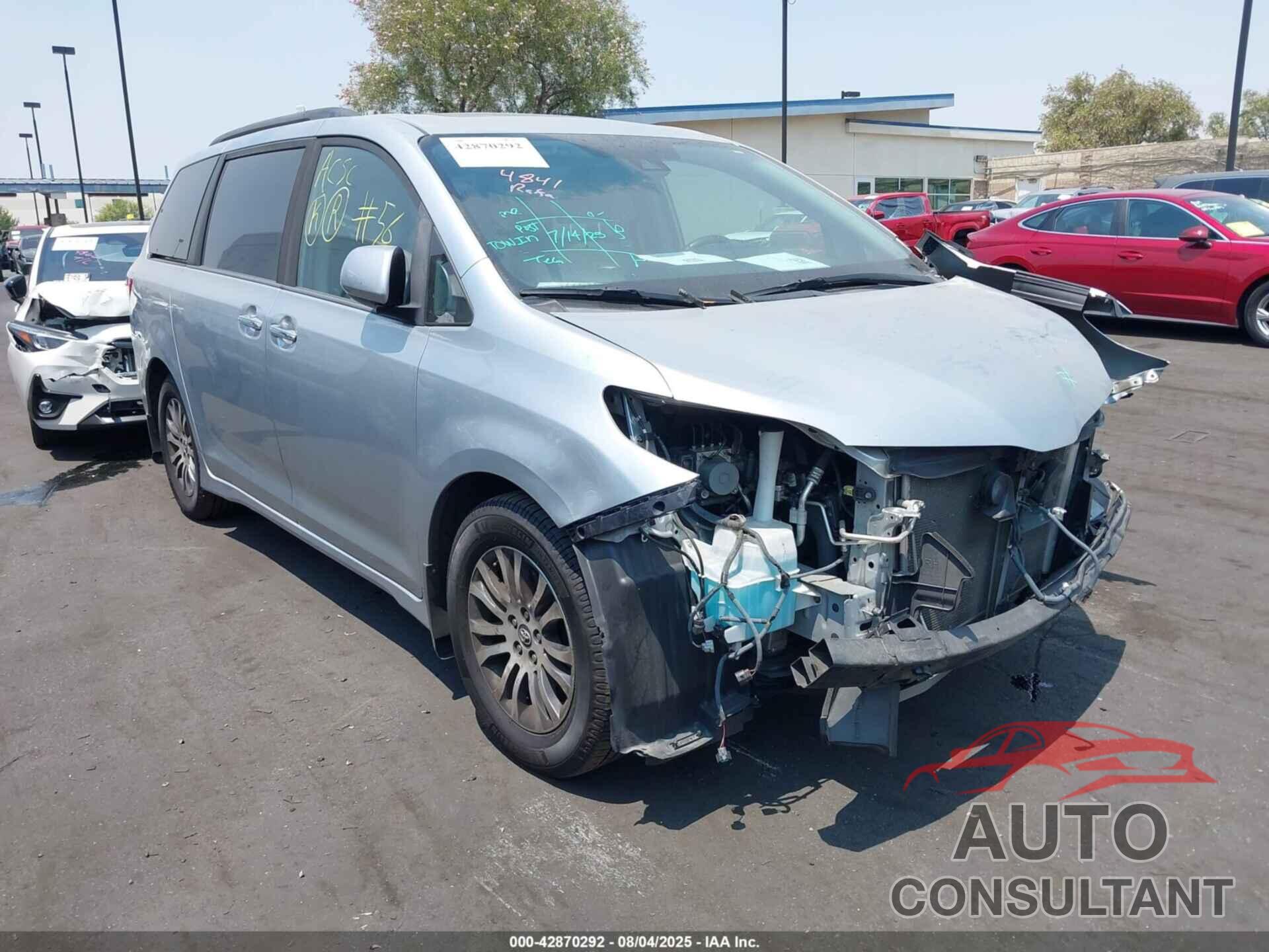 TOYOTA SIENNA 2020 - 5TDYZ3DC8LS043954