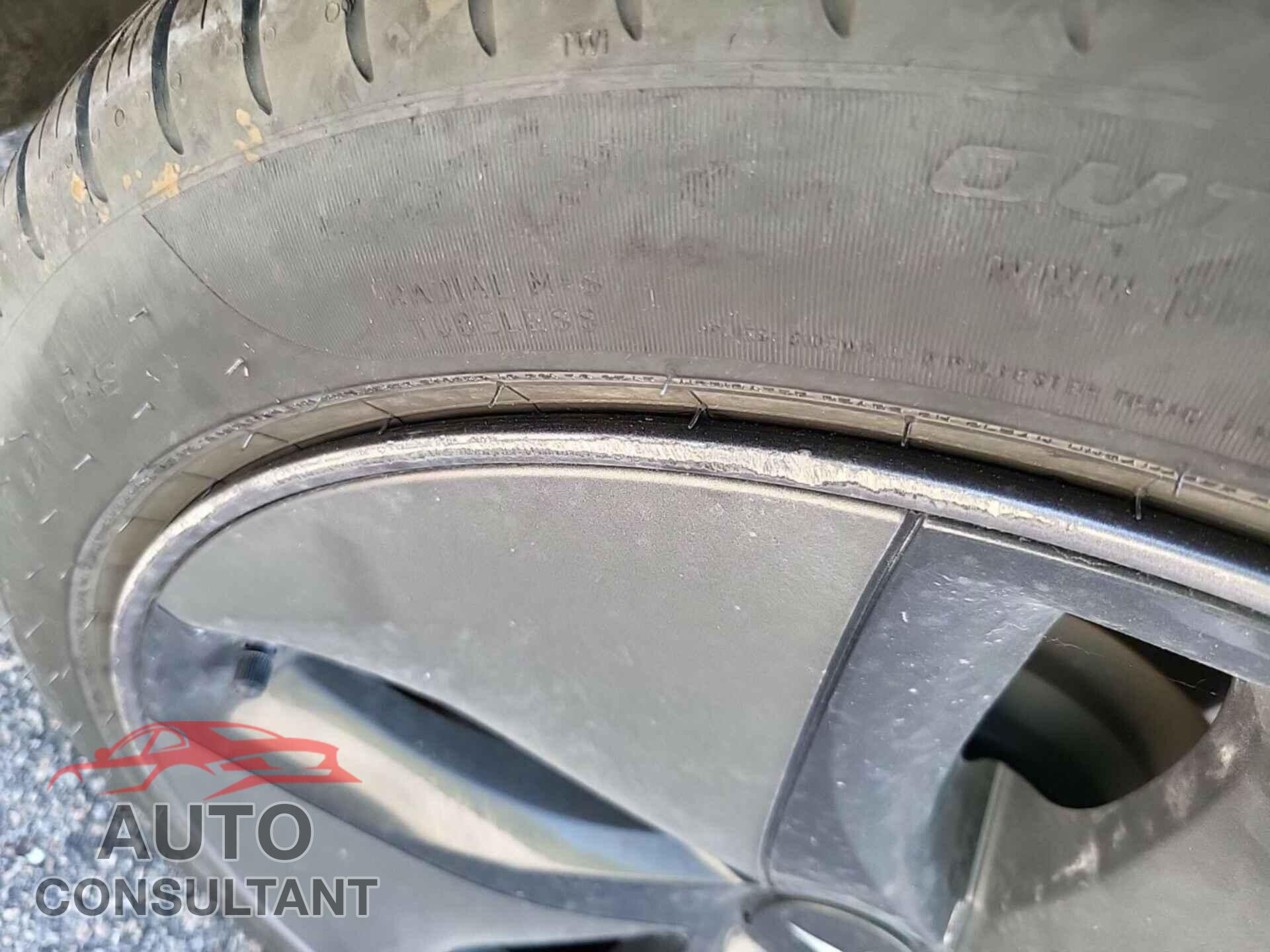 TESLA MODEL 3 2020 - 5YJ3E1EB7LF637357