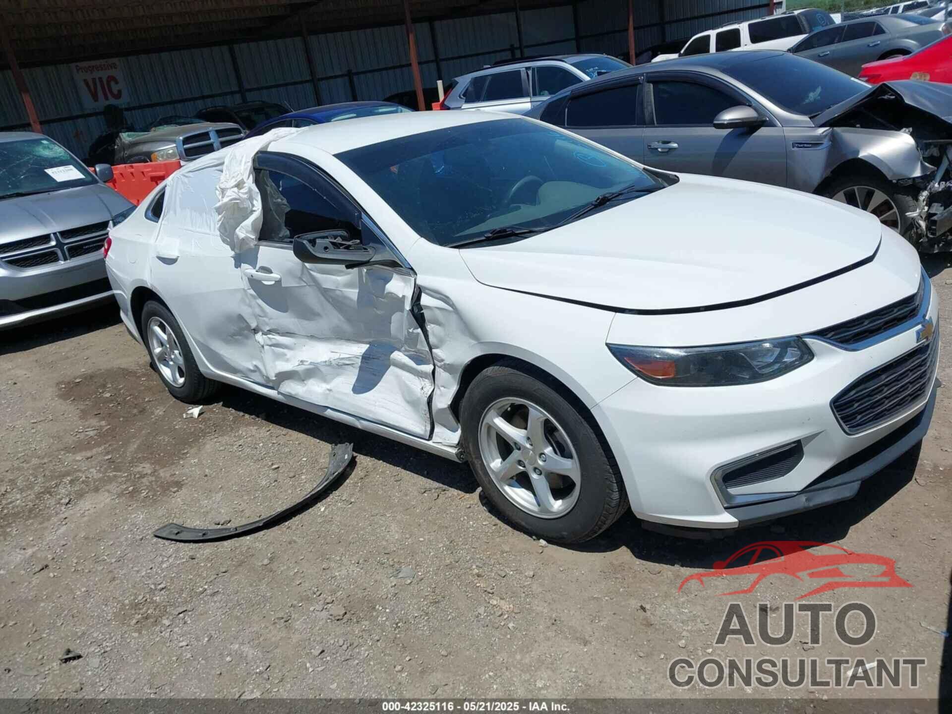 CHEVROLET MALIBU 2017 - 1G1ZB5ST4HF275409