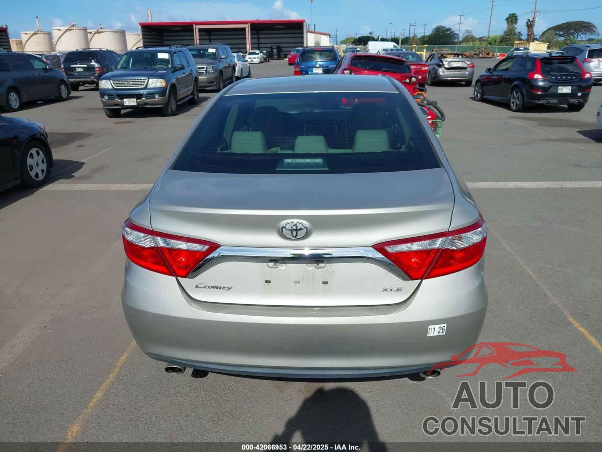 TOYOTA CAMRY 2016 - 4T1BK1FK5GU572469