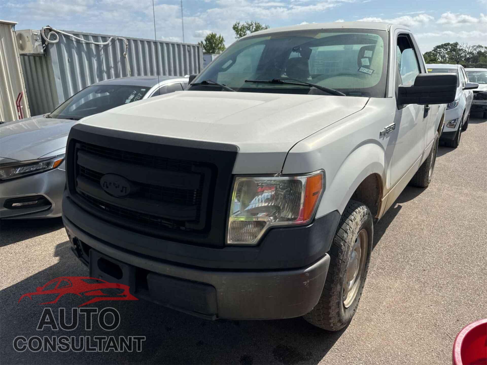 FORD F150 2013 - 1FTMF1CM8DKE89536