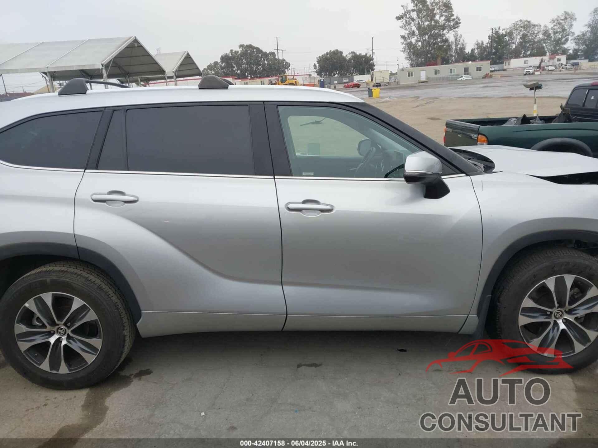 TOYOTA HIGHLANDER 2021 - 5TDHZRBH8MS142051