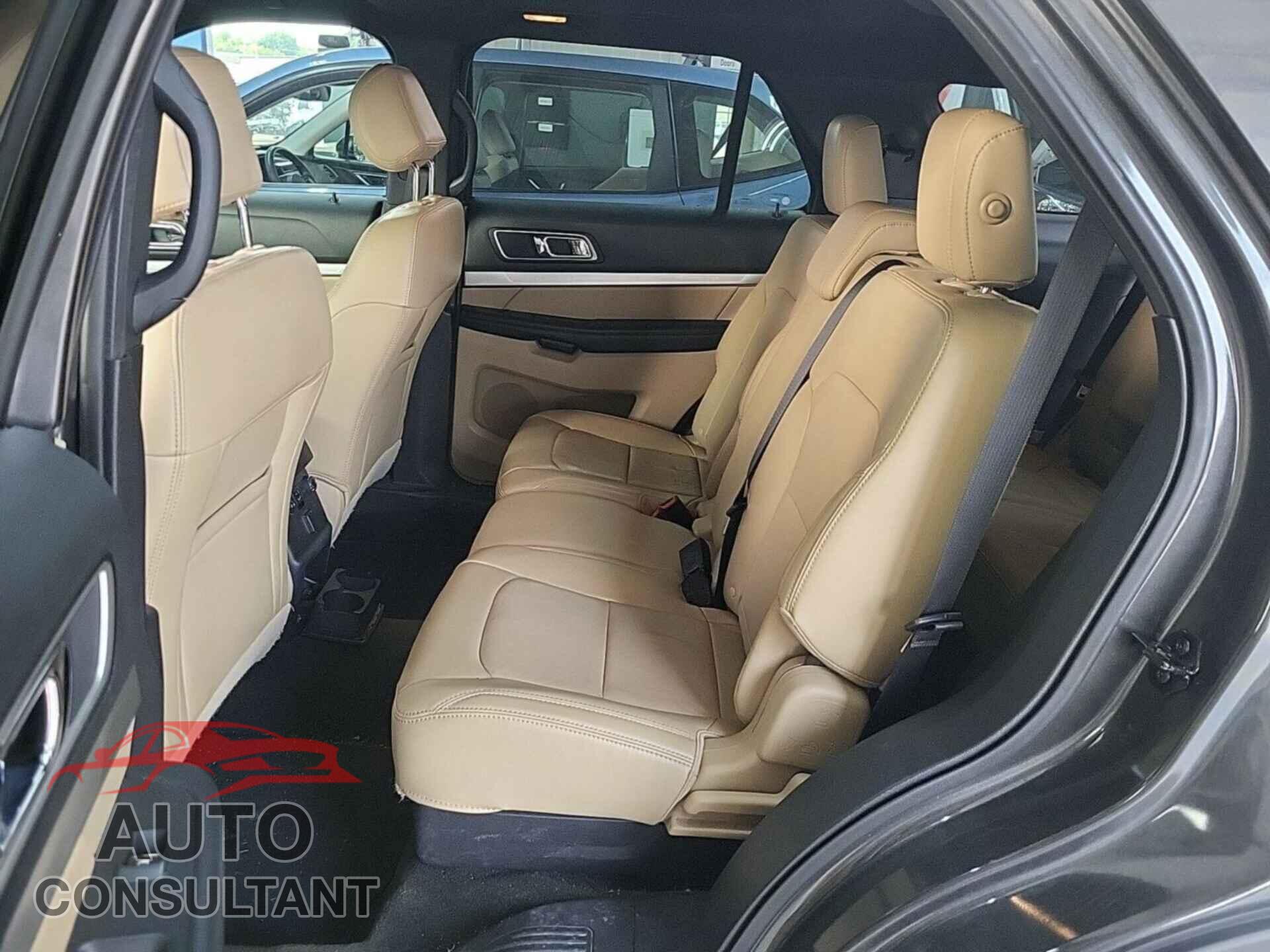 FORD EXPLORER 2017 - 1FM5K8D89HGD08040