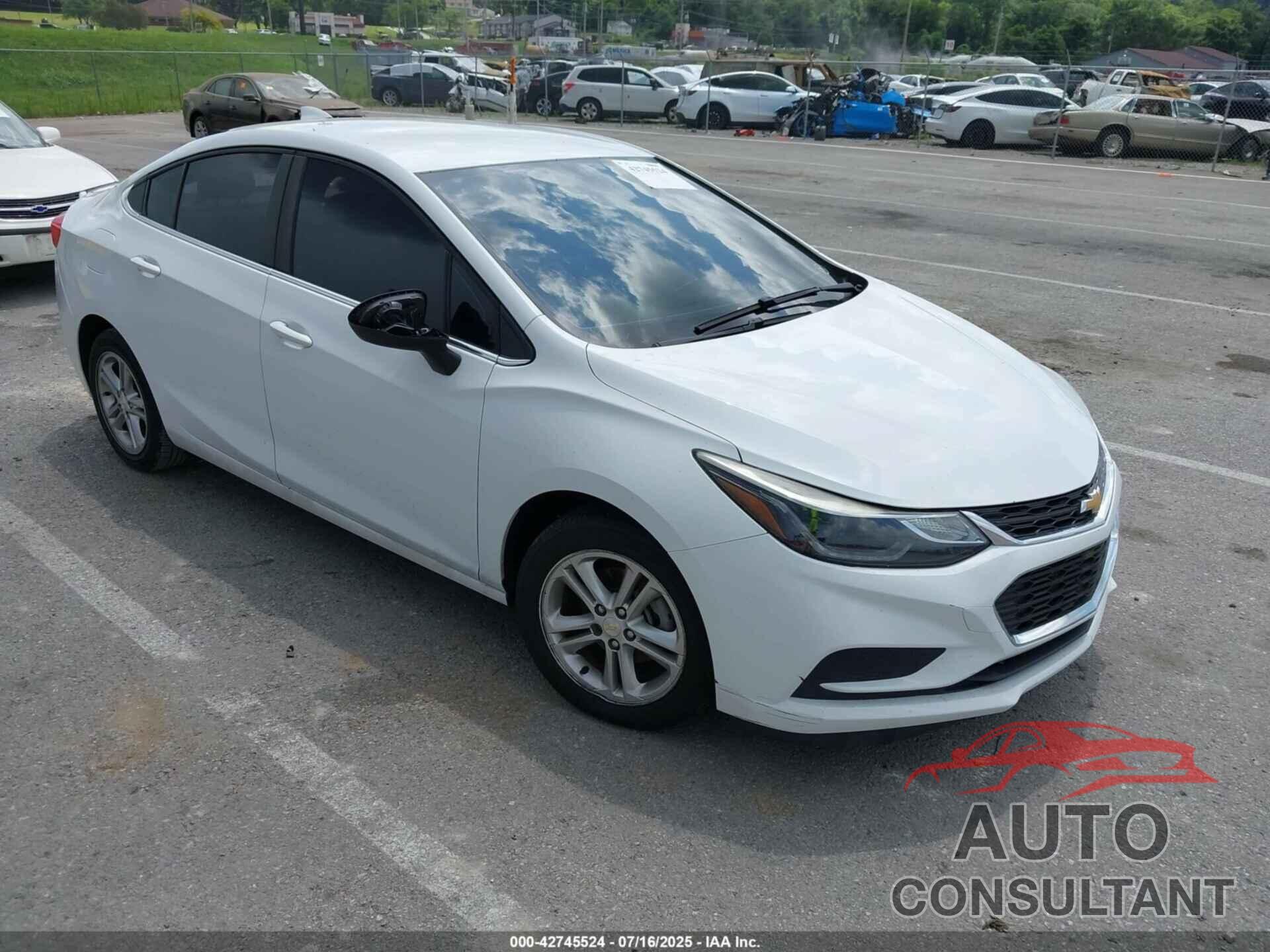 CHEVROLET CRUZE 2017 - 1G1BE5SM4H7269850