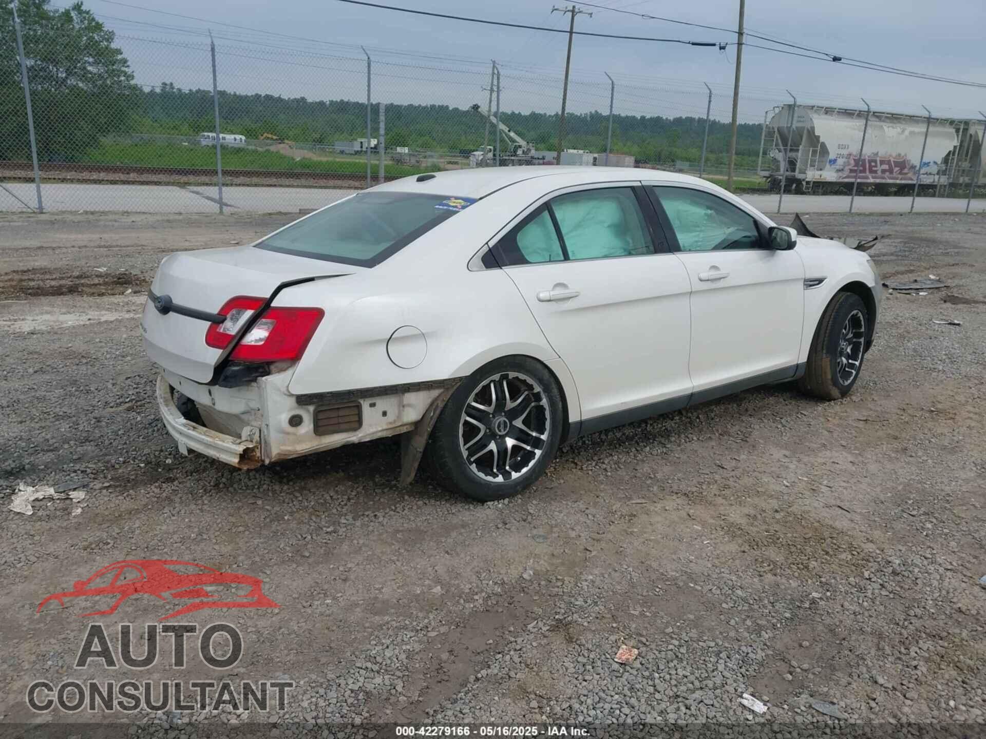 FORD TAURUS 2012 - 1FAHP2EWXCG142011
